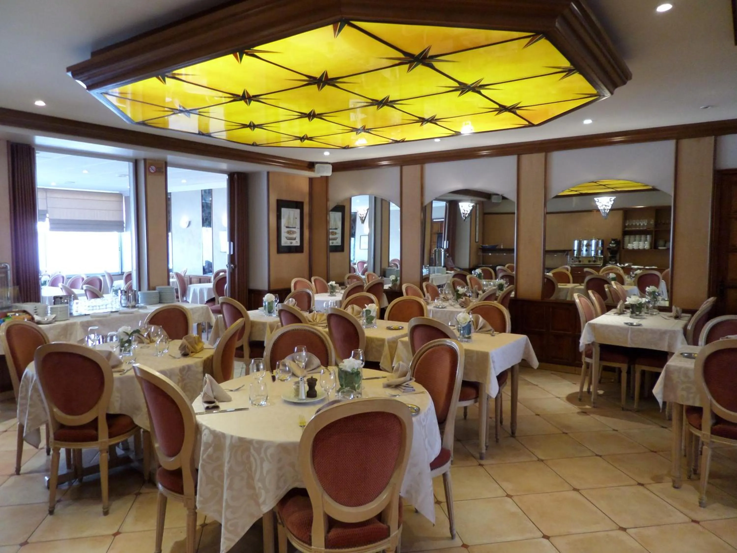 Restaurant/places to eat in Hotel Des Tilleuls