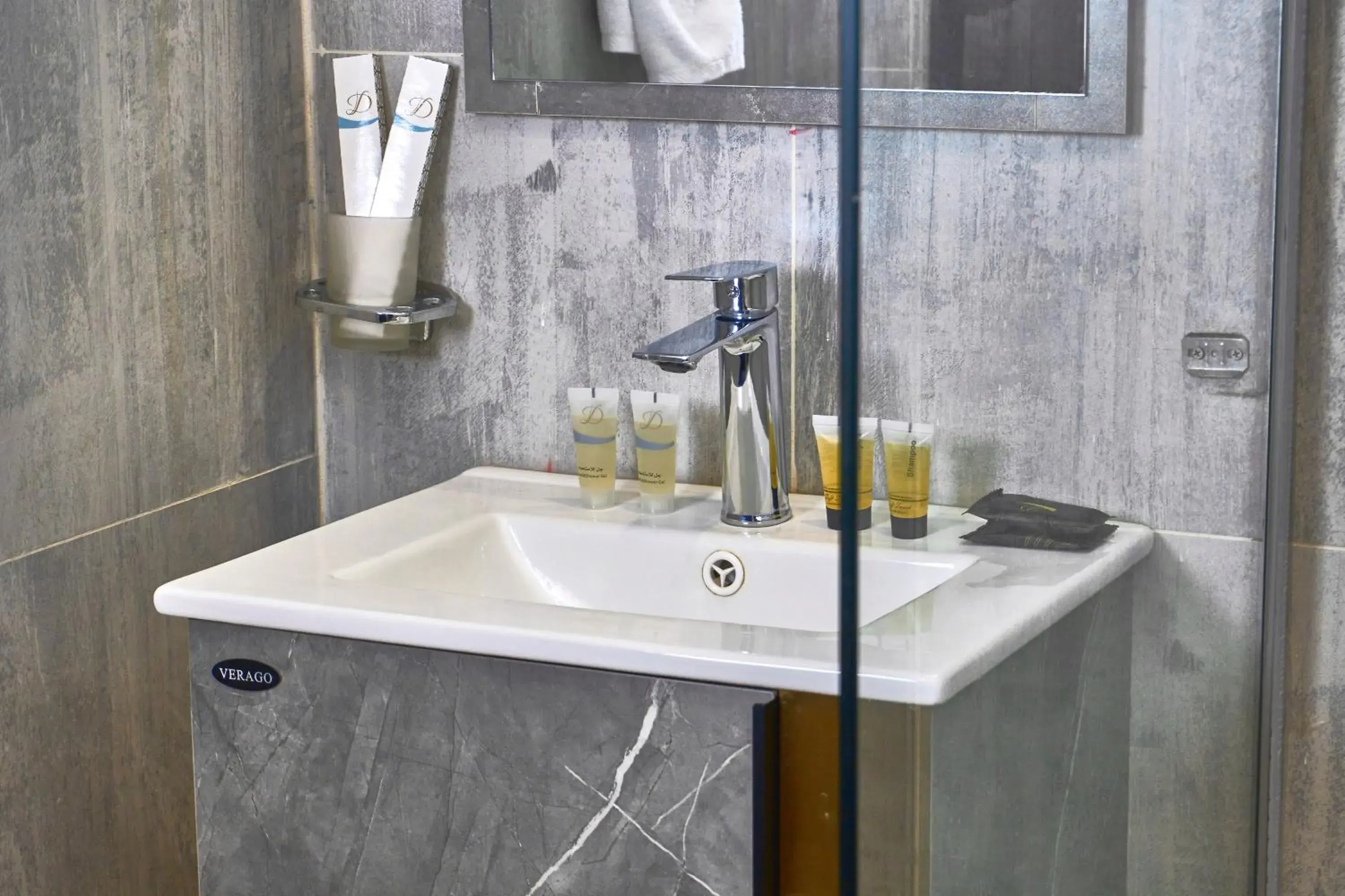 Bathroom in Myrtle Al Shohadaa Serviced Apartments Bathroom in Myrtle Al Shohadaa Serviced Apartments