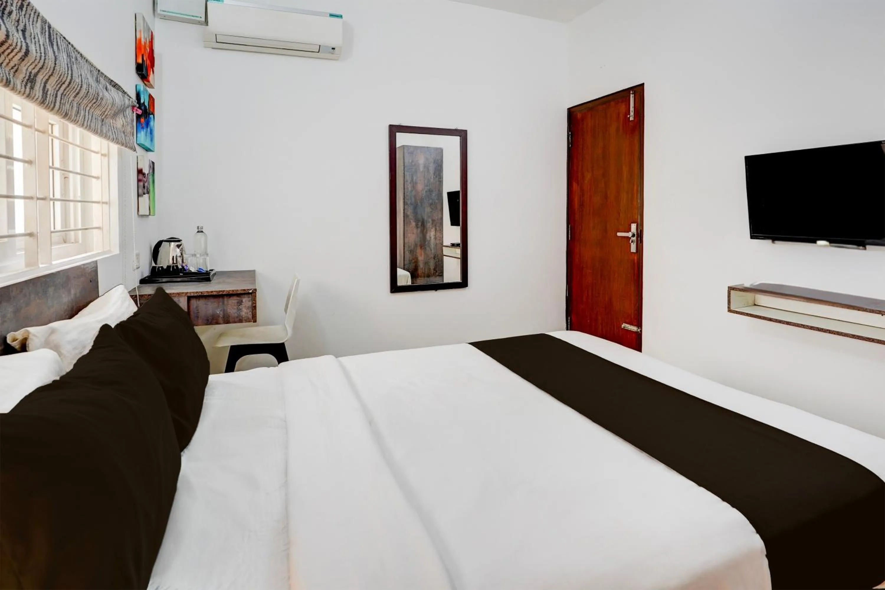 Bedroom, Bed in Townhouse Hebbal