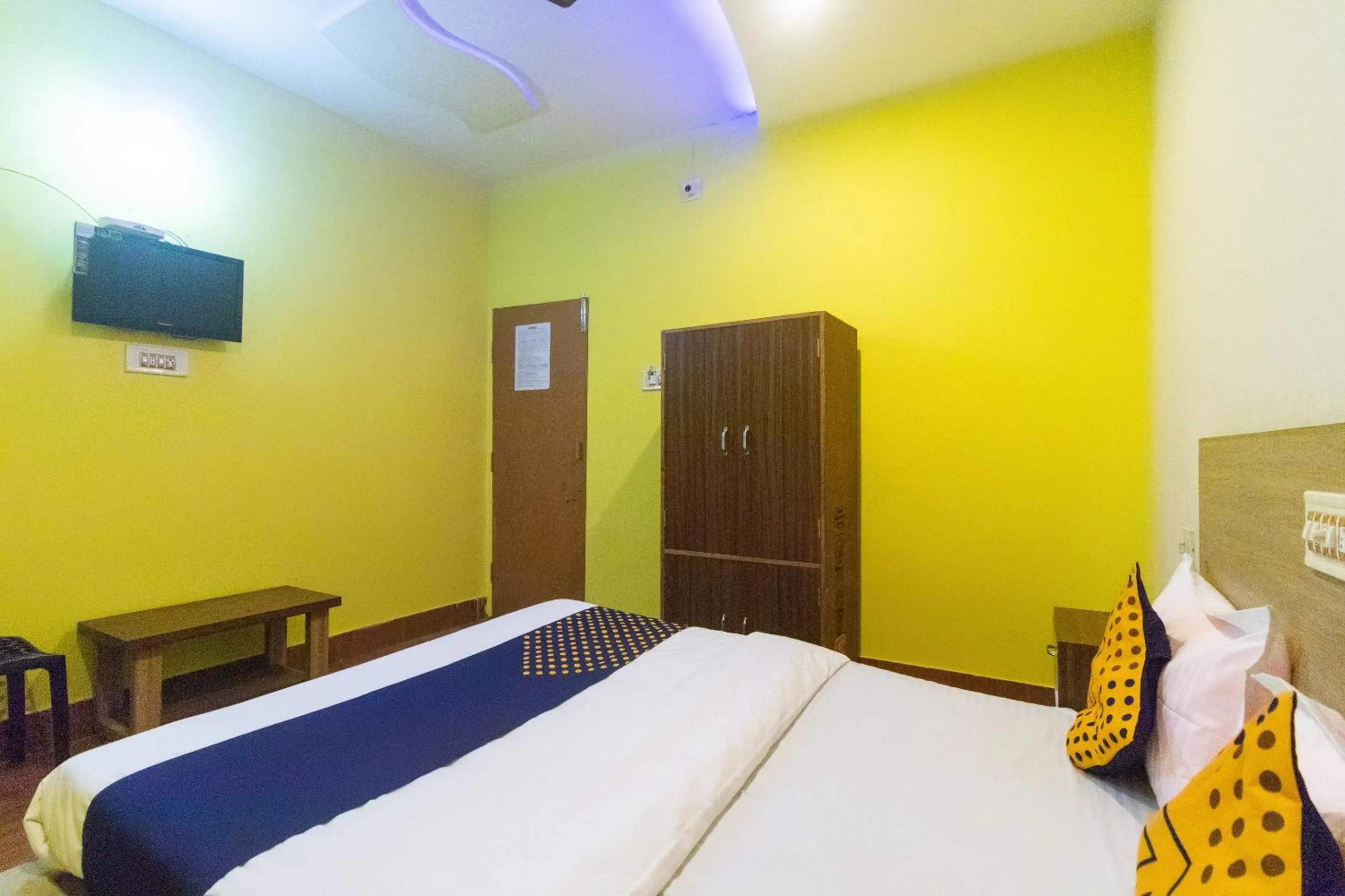 Bedroom, Bed in Hotel O Prabir Residency Inn