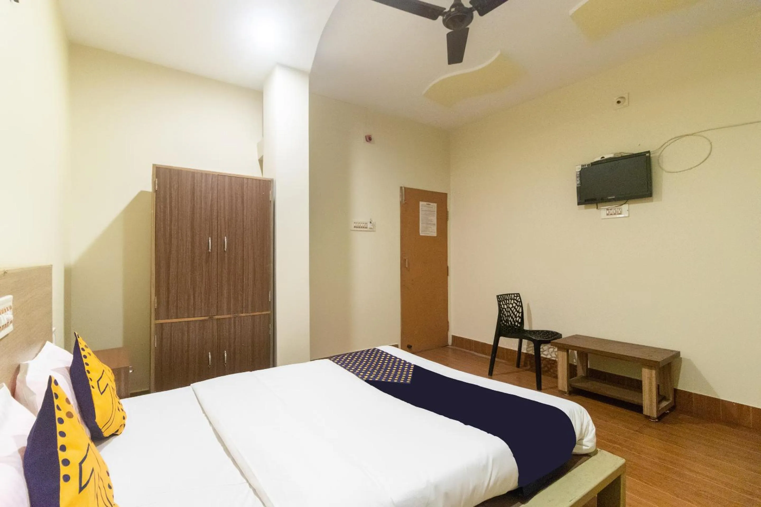Bedroom, Bed in Hotel O Prabir Residency Inn