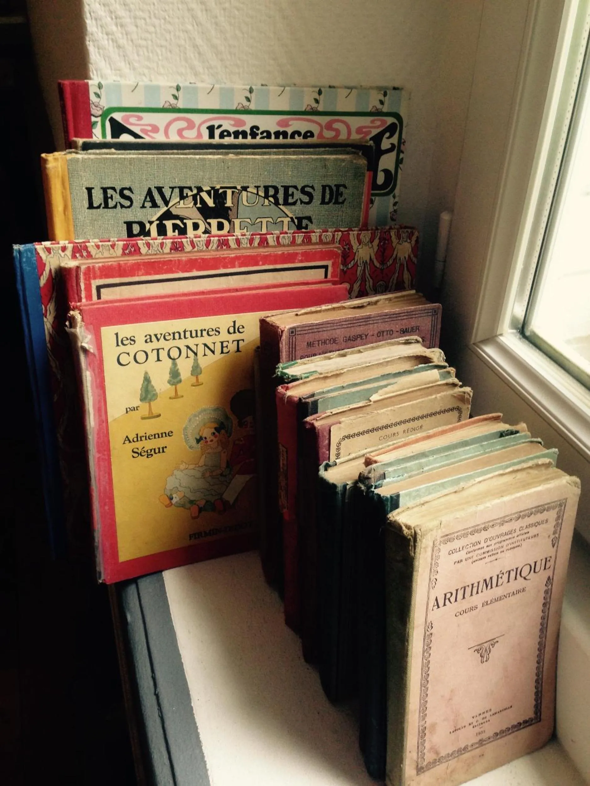 Decorative detail in Hotel Saint-Michel