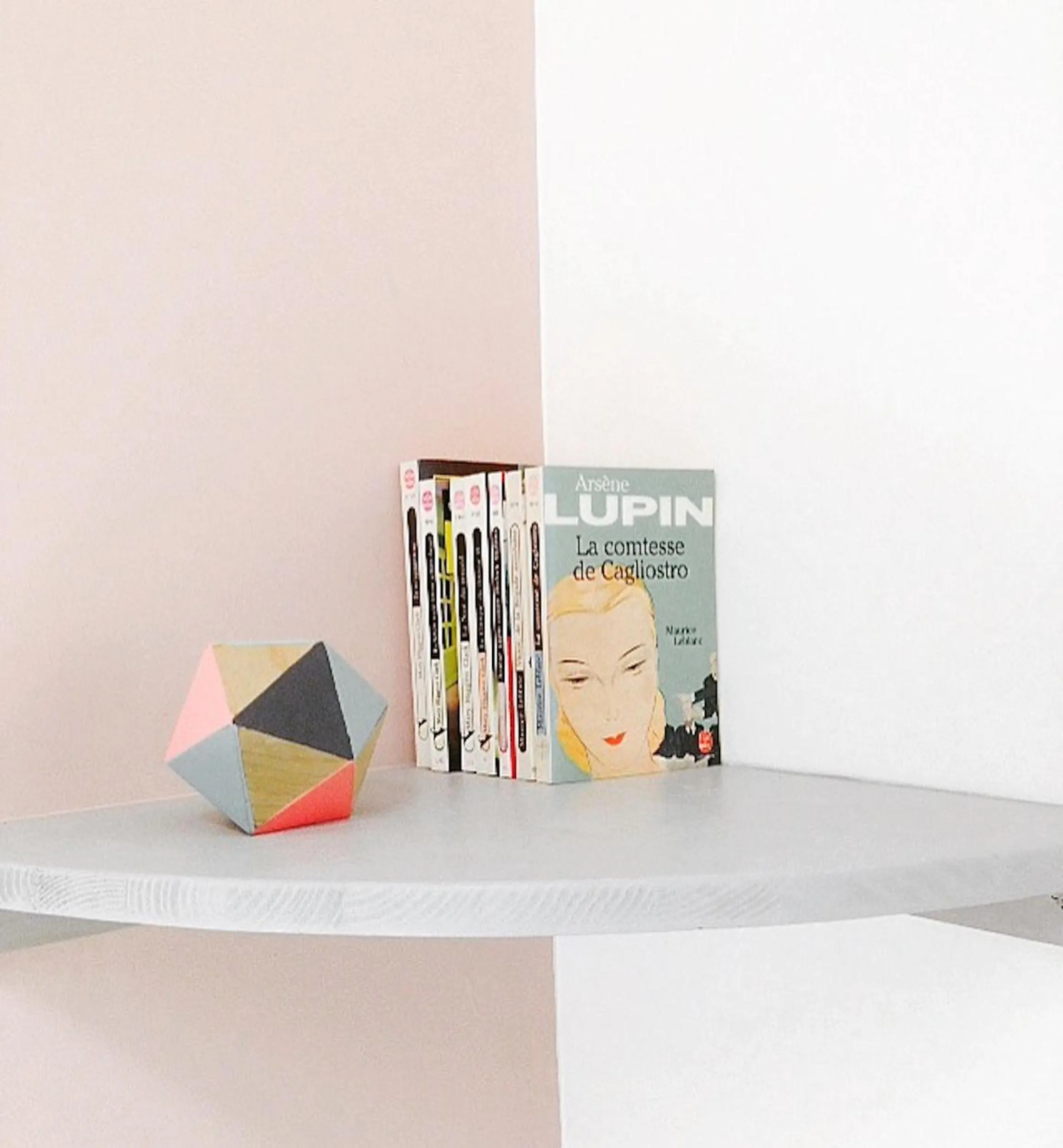 Decorative detail in Hotel Saint-Michel