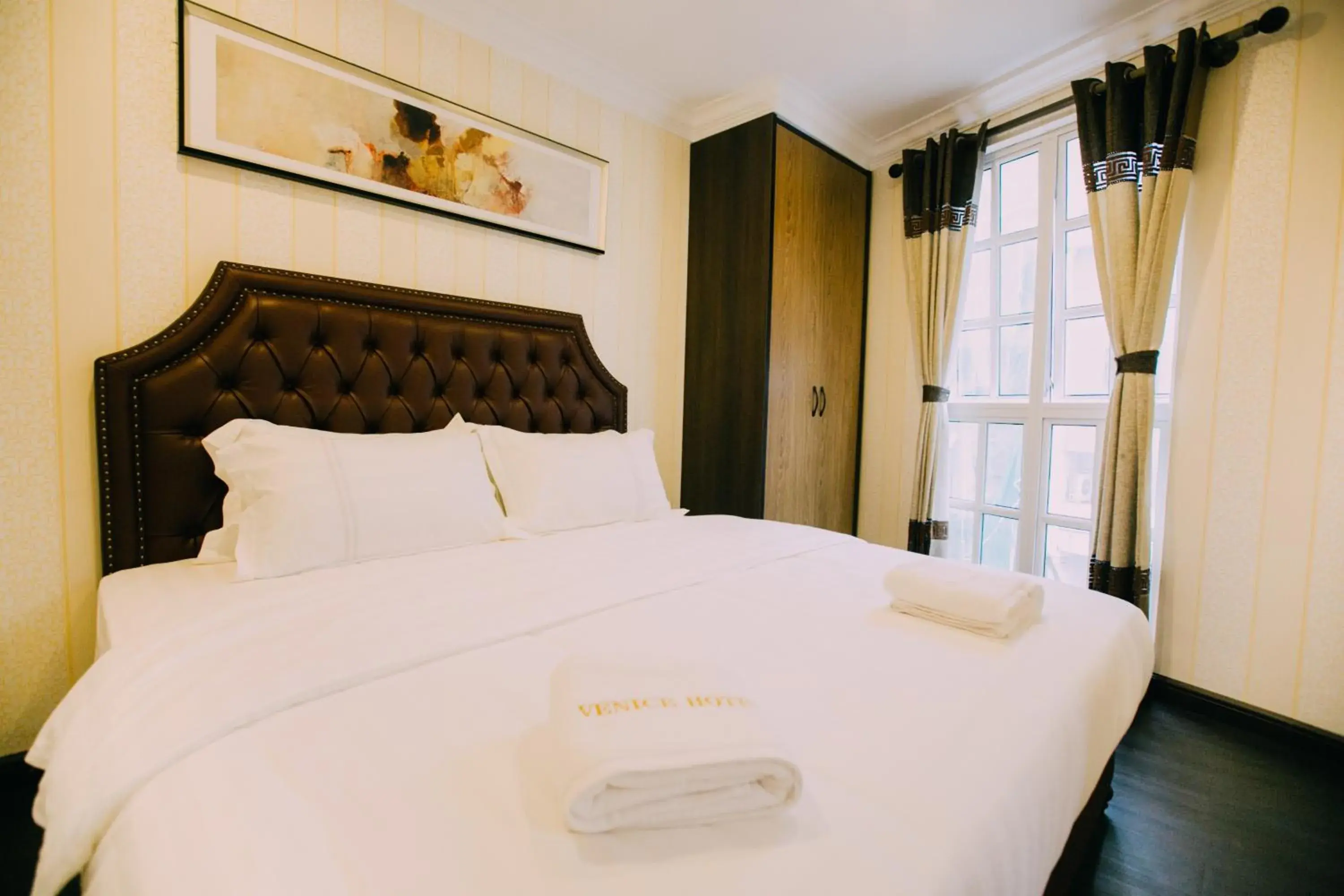 Bed in Hotel Venice Bed in Hotel Venice