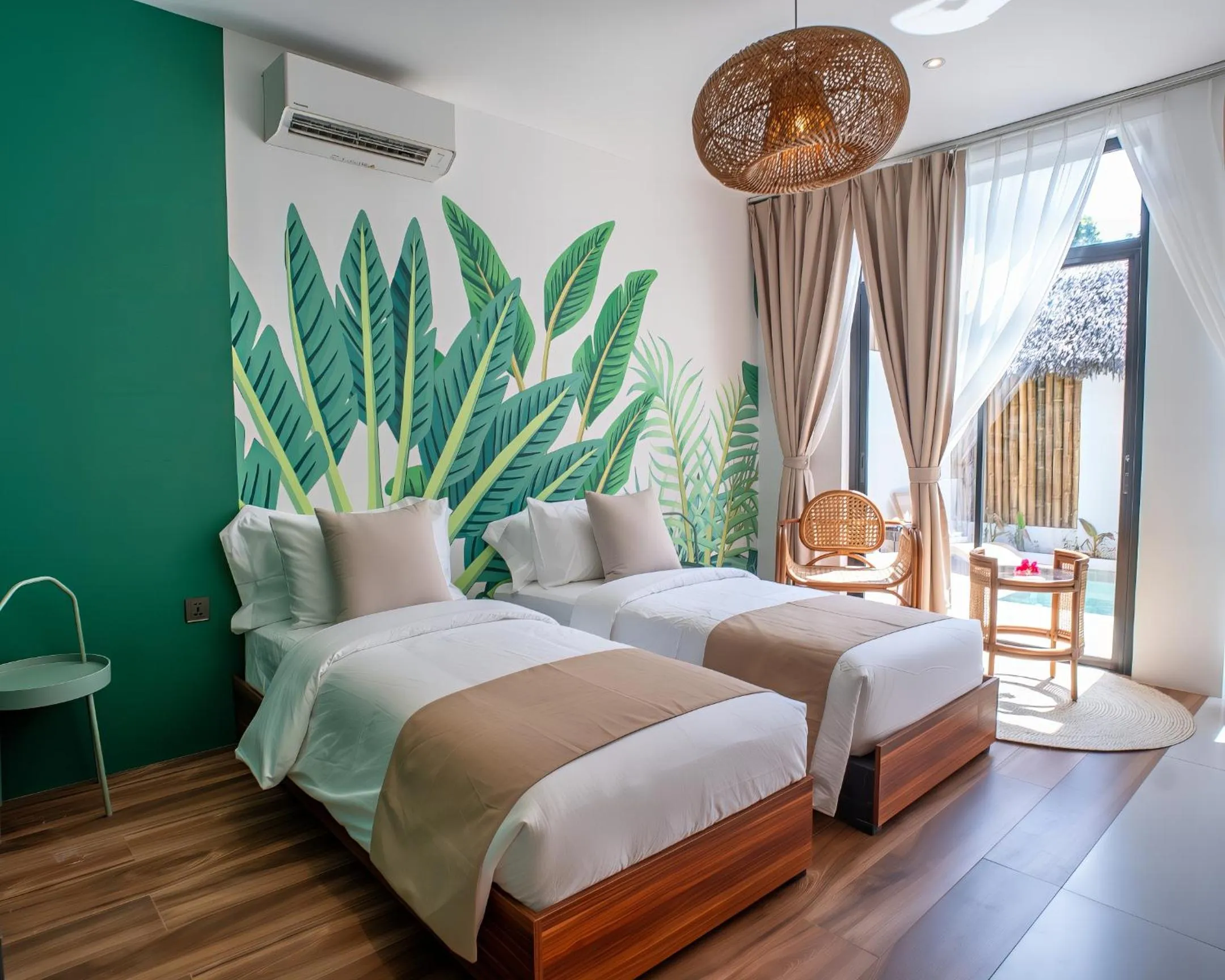 Bed in Bird of Paradise