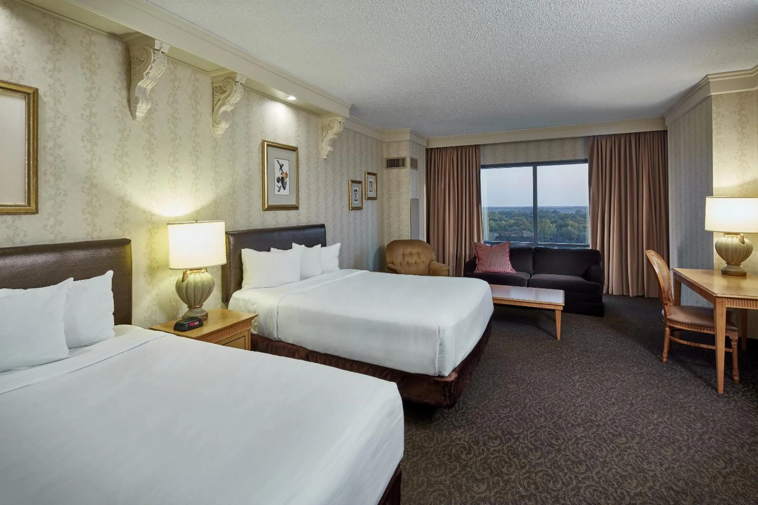 Bedroom, Bed in Horseshoe Tunica, A Caesars Destination