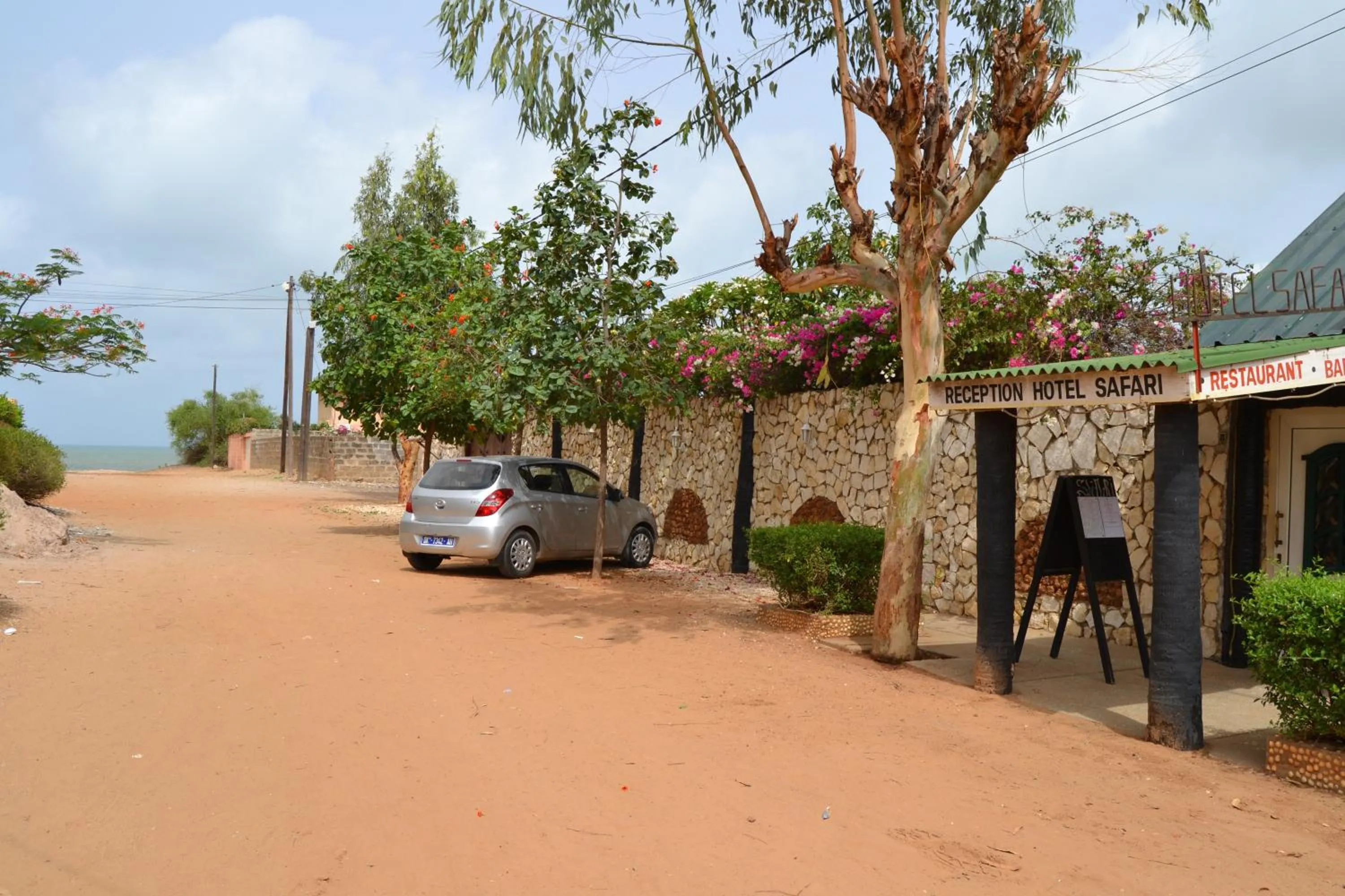 Facade/entrance in Hotel Club Safari