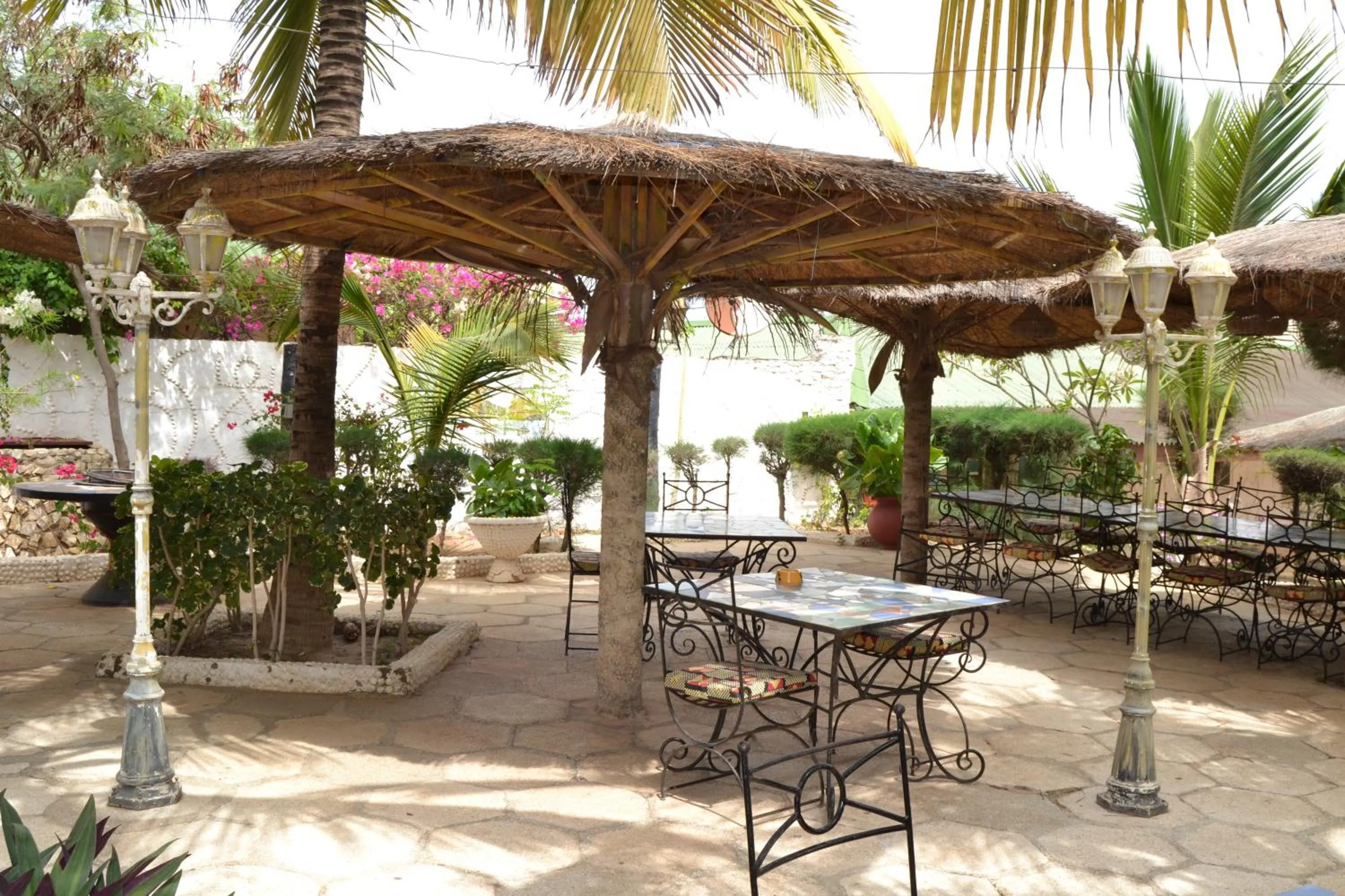 Restaurant/places to eat in Hotel Club Safari