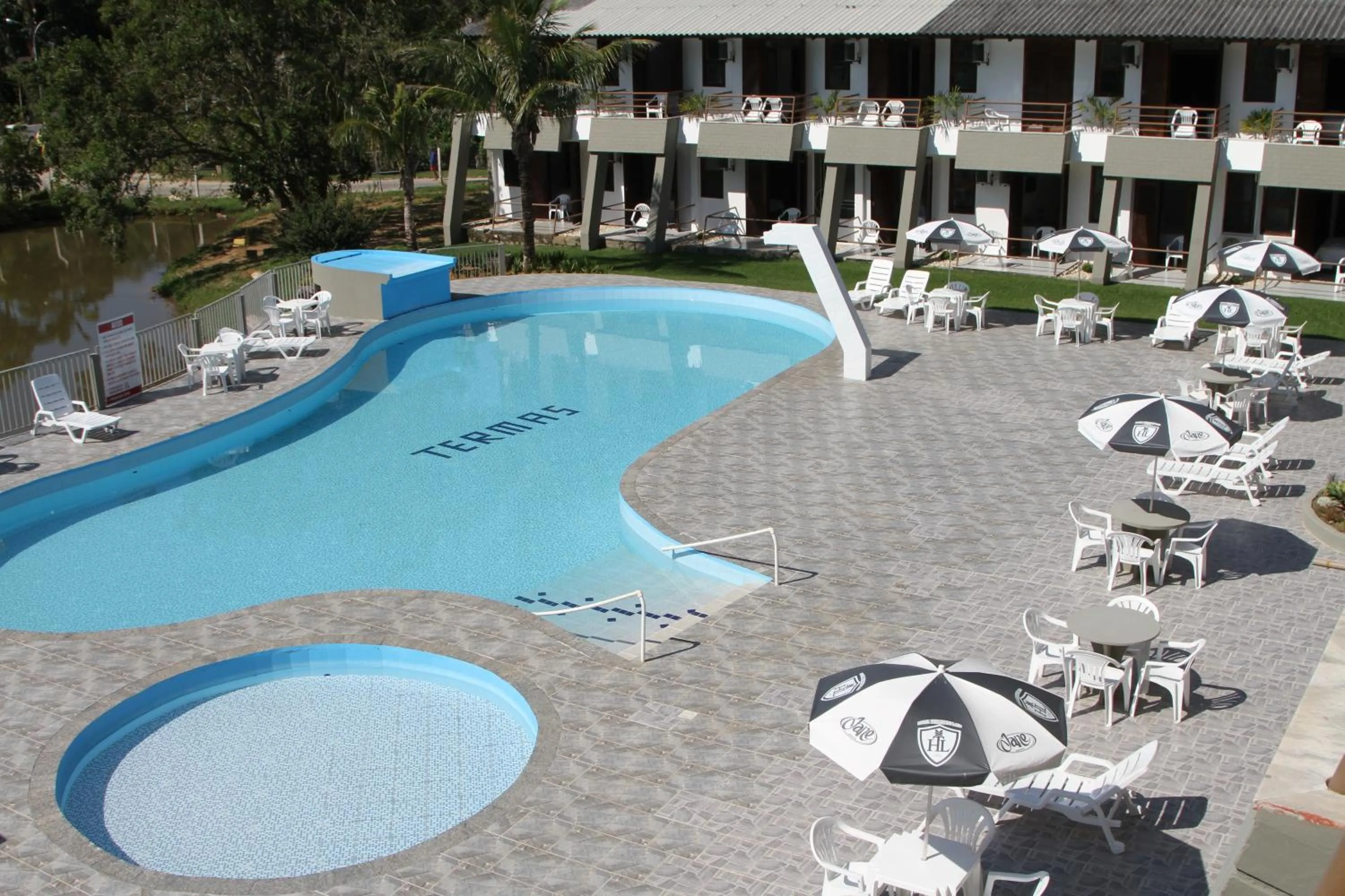 Pool view in Hotel Termas do Lago