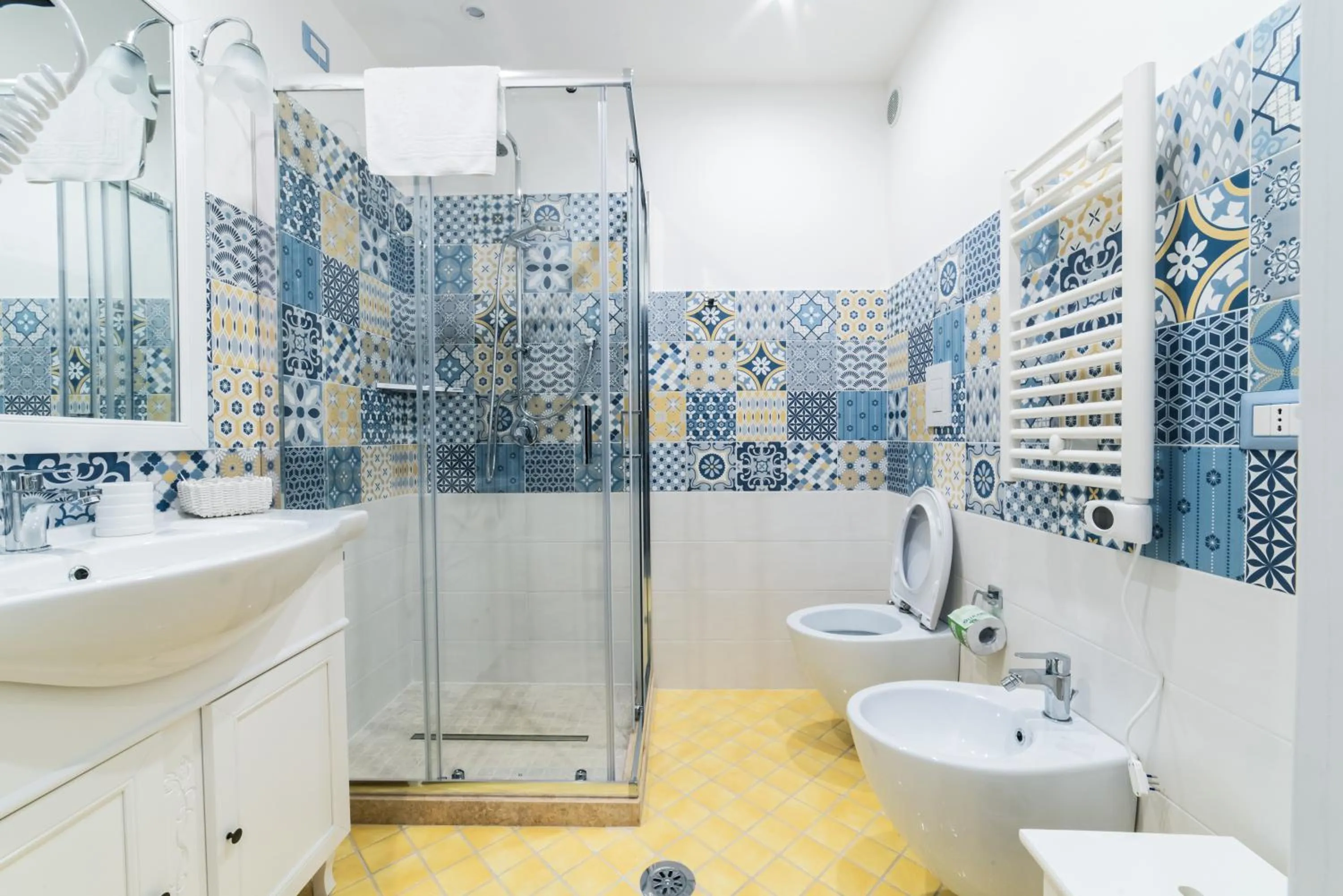 Shower in LE BERCEAU