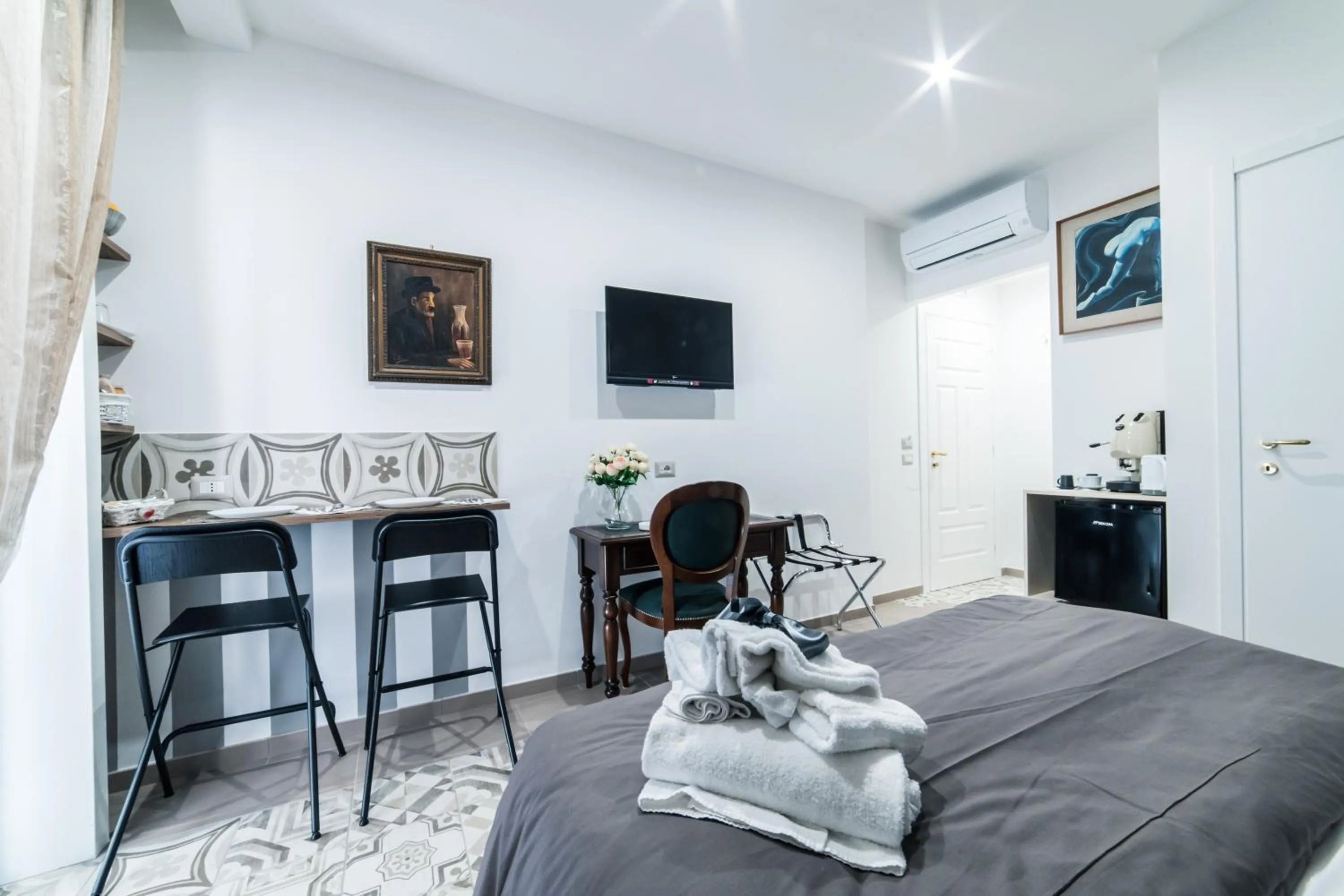 Coffee/tea facilities, Bed in LE BERCEAU