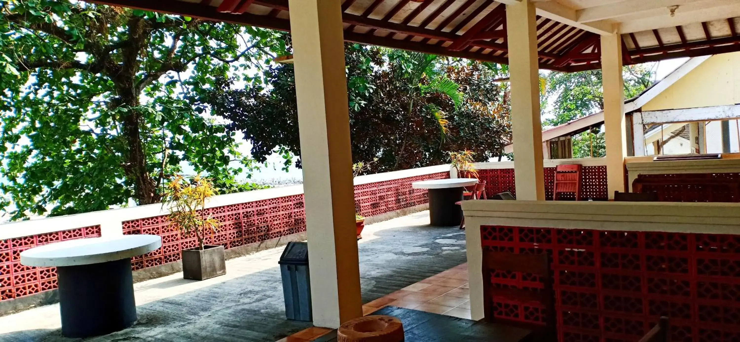 Standard Quadruple Room in Bunga Ayu Seaside Resort Standard Quadruple Room in Bunga Ayu Seaside Resort