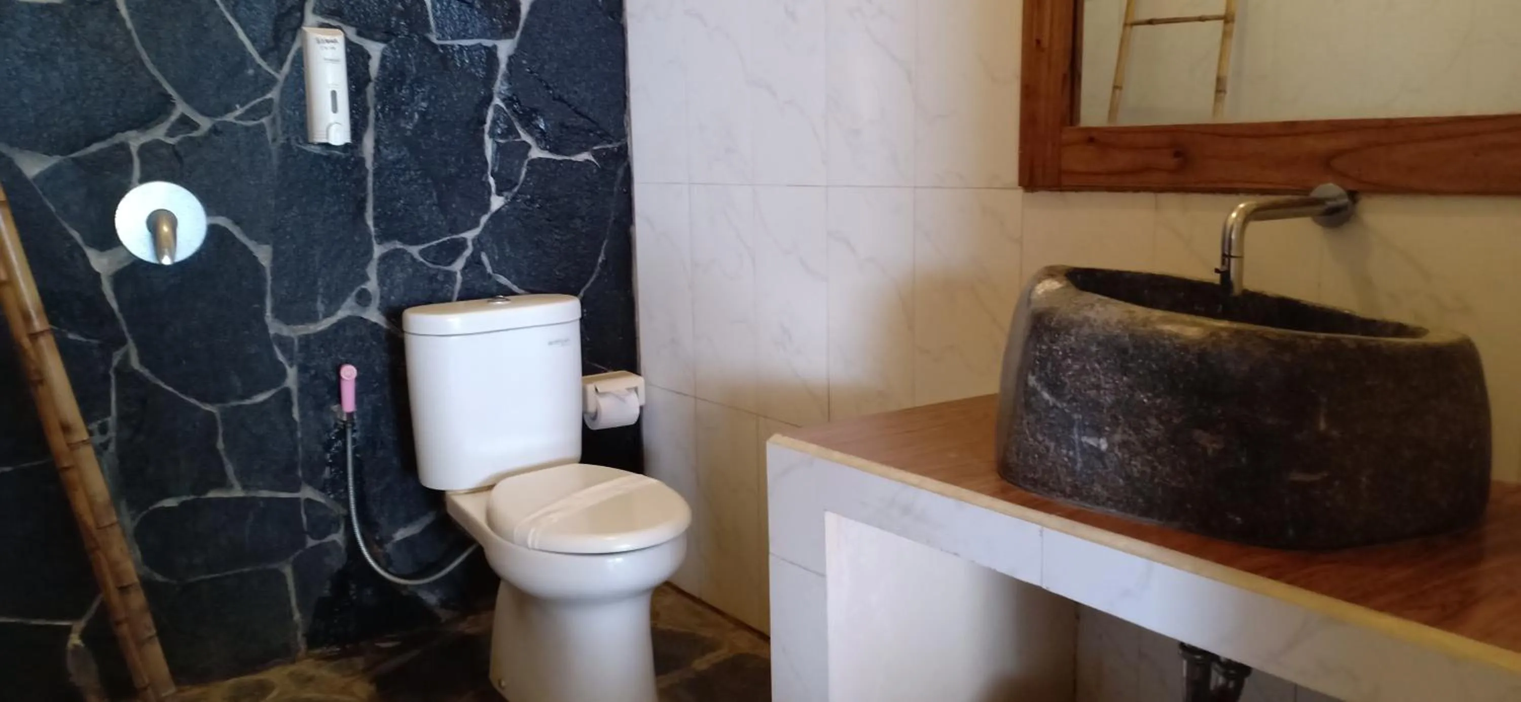 Bunga Ayu Seaside Resort