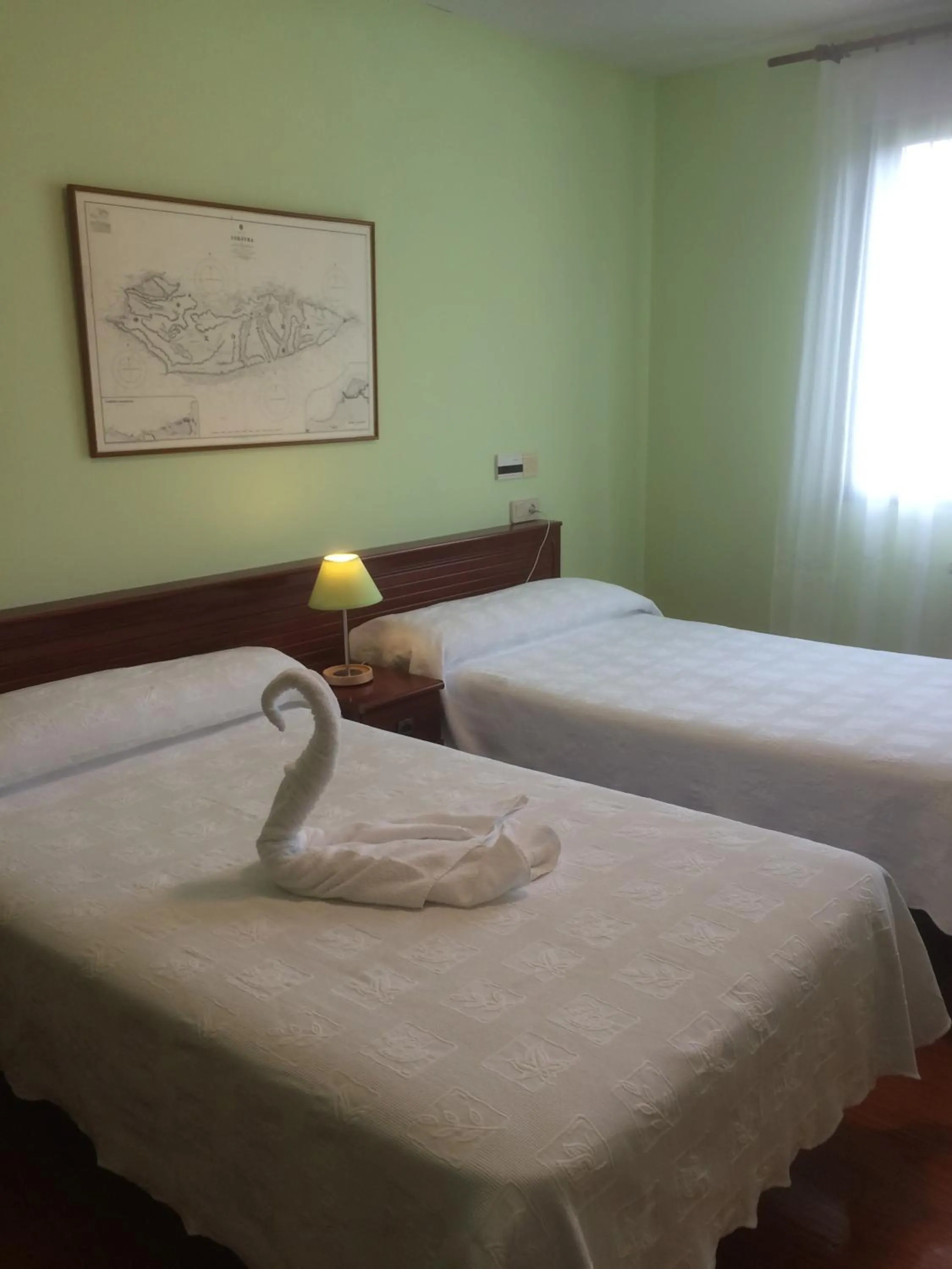 Photo of the whole room in Hotel Brisamar