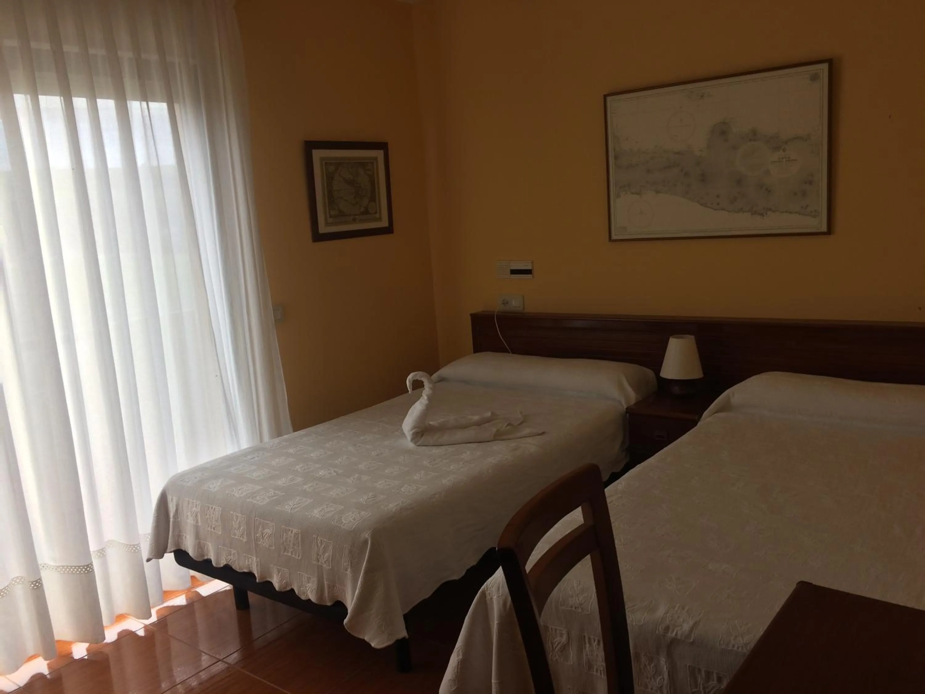 Photo of the whole room in Hotel Brisamar