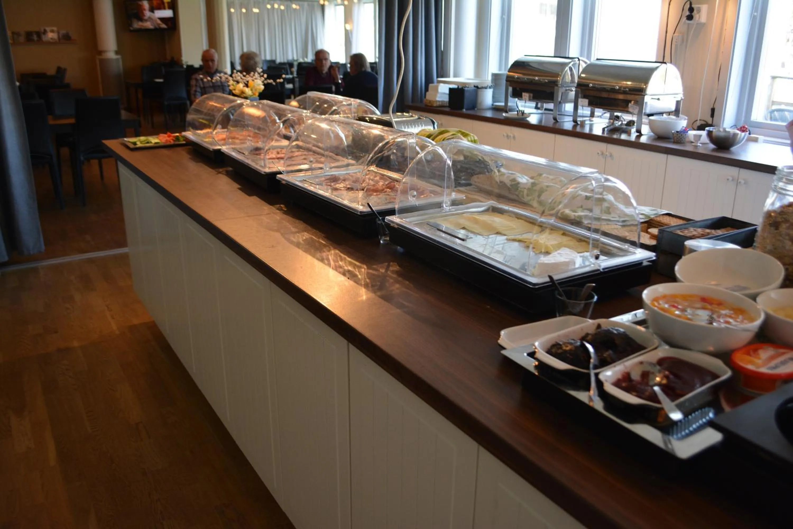 Buffet breakfast in Hotell Lyktan