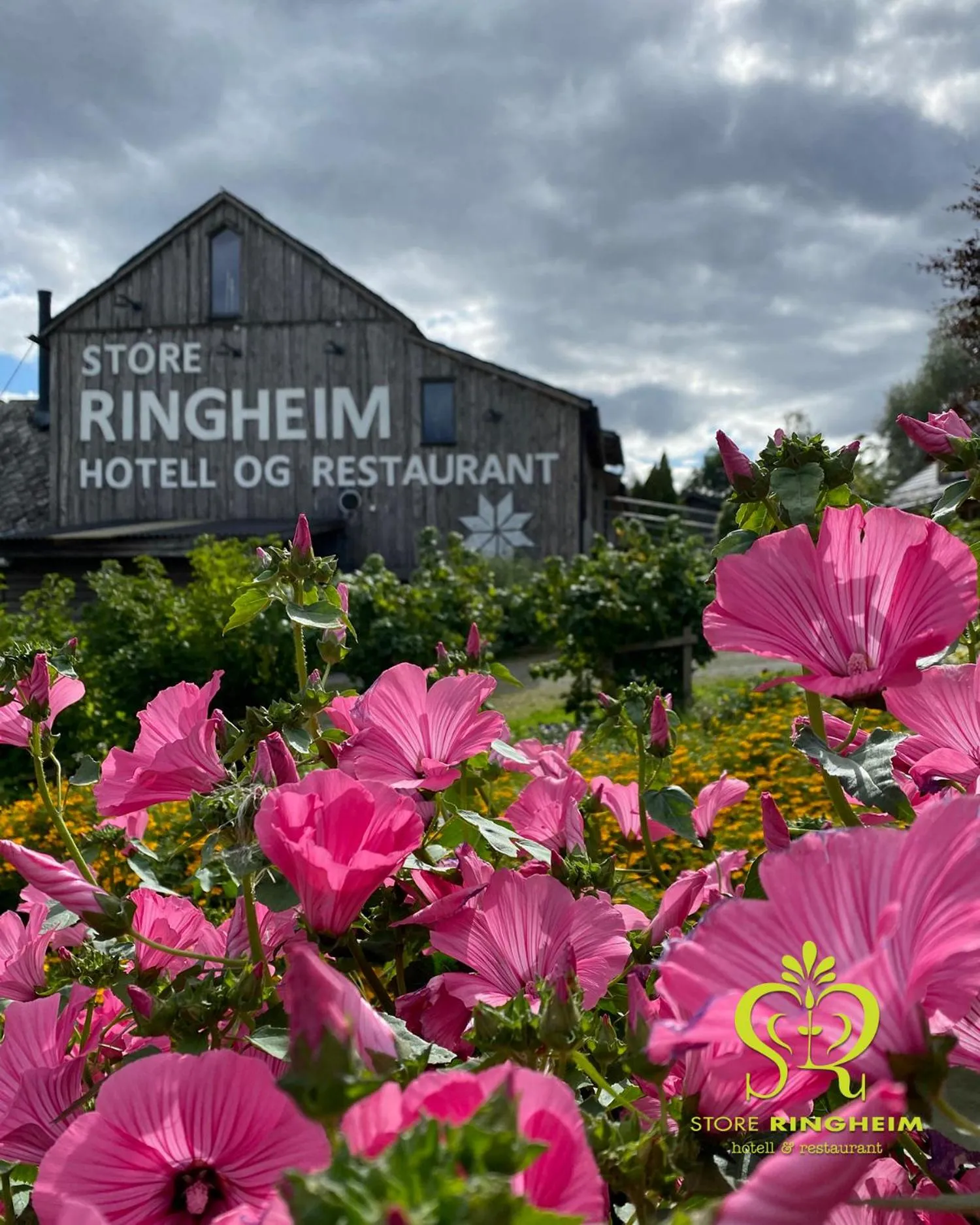 Property building in Store Ringheim Hotel og Restaurant