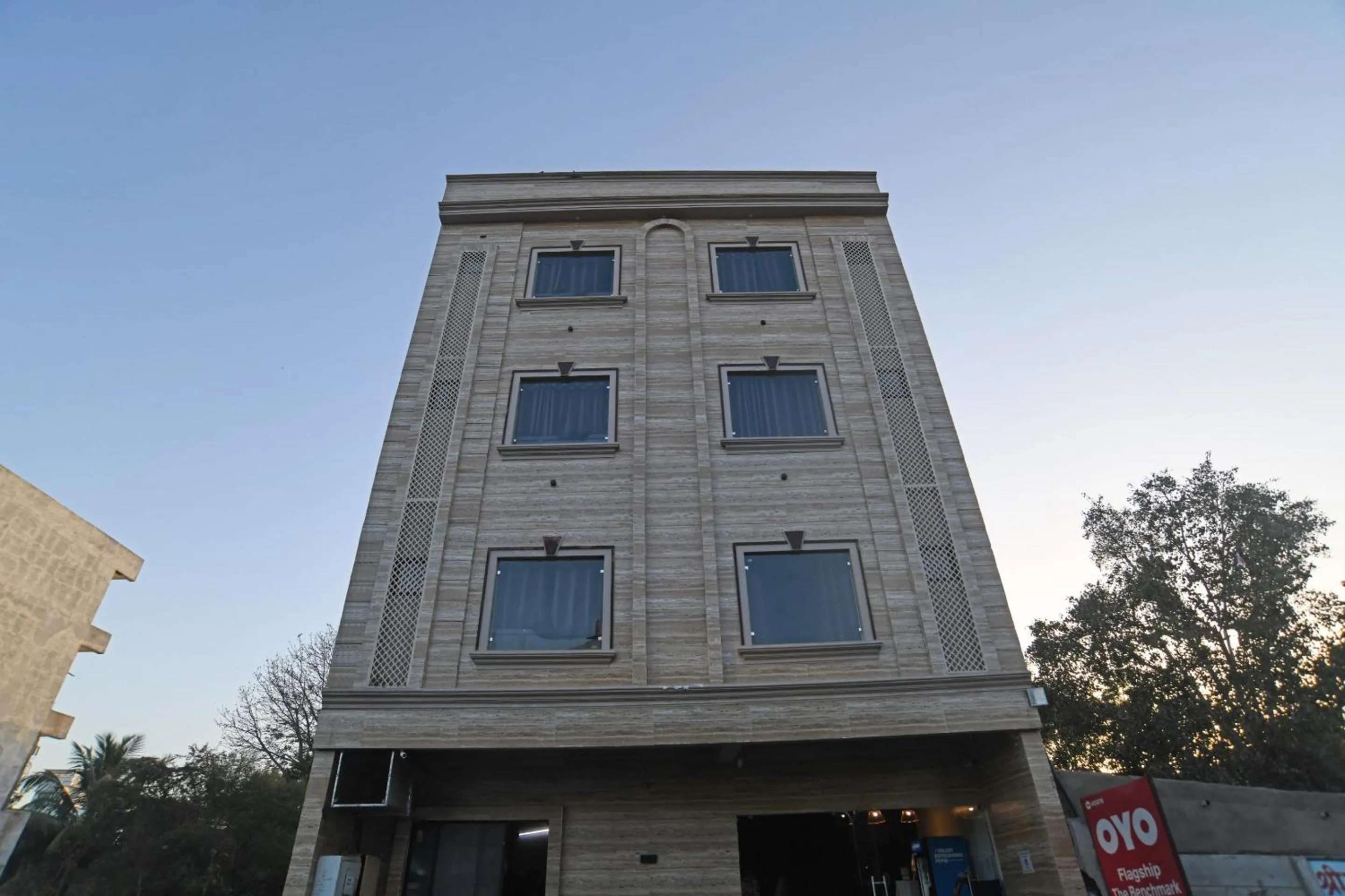 Super Townhouse Hotel O Benchmark