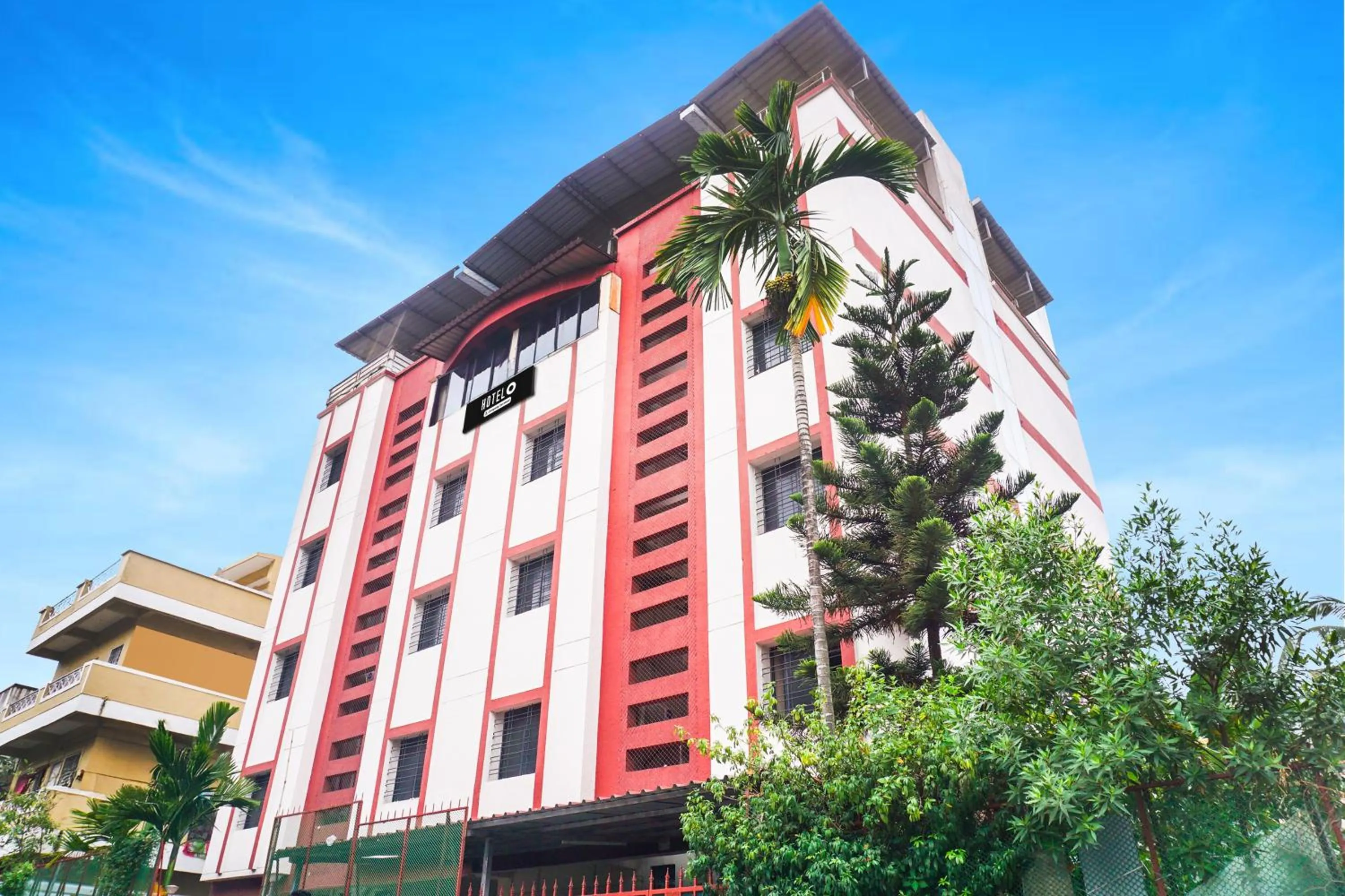 Property building in Super Hotel O Jadhav Nagar Near Sinhgad College