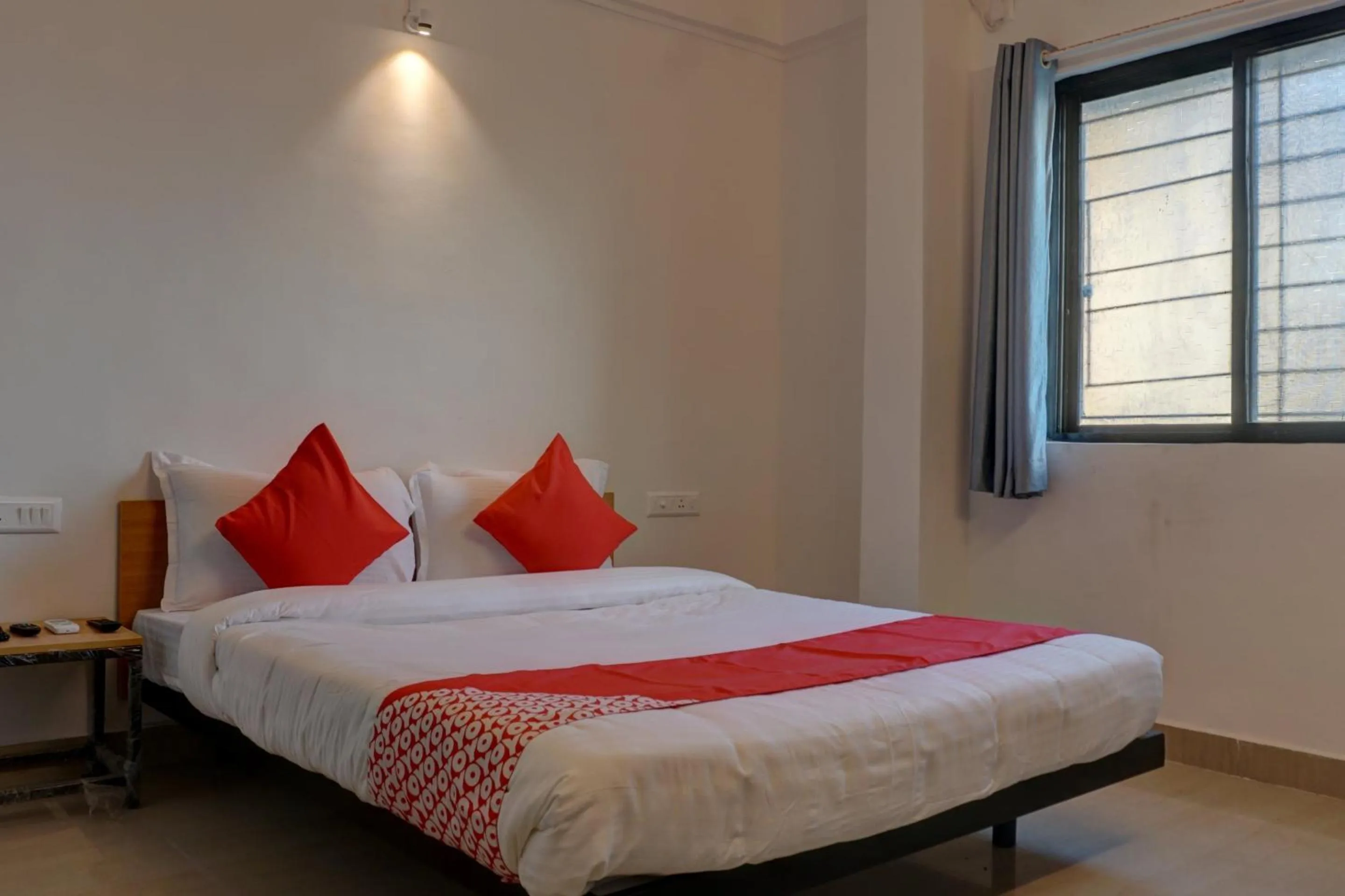 Bedroom in Hotel O Sbk Icon Near Fun Time Multiplex