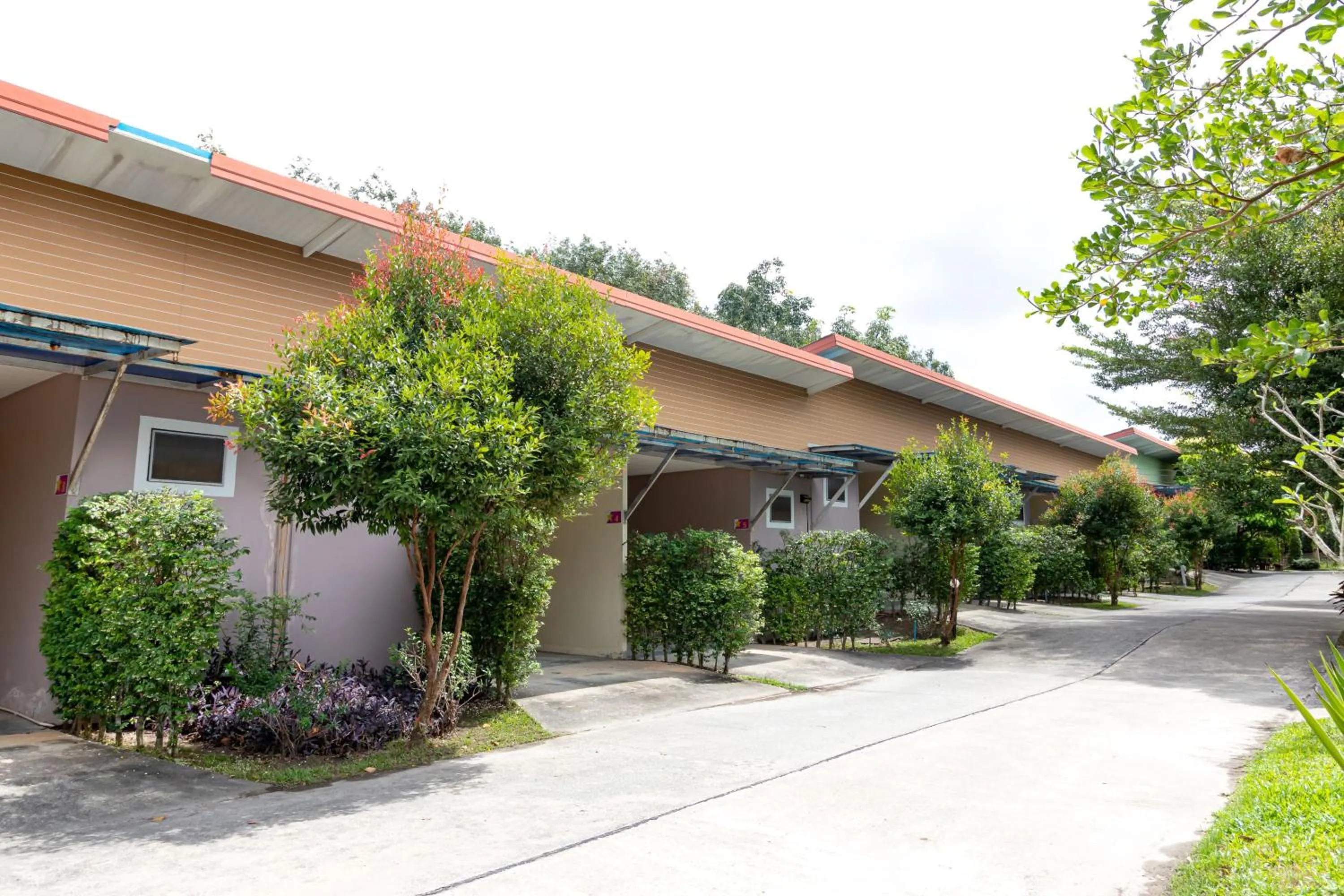 Property building in Ban Suan Chomdao Resort