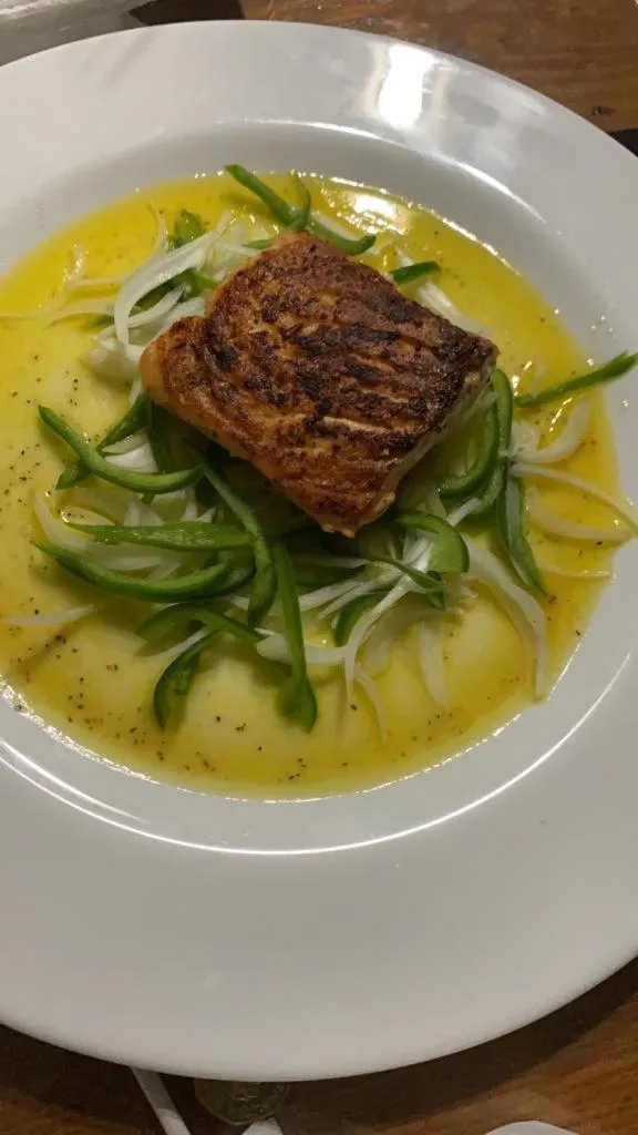 Restaurant/places to eat in Allamanda Hotel