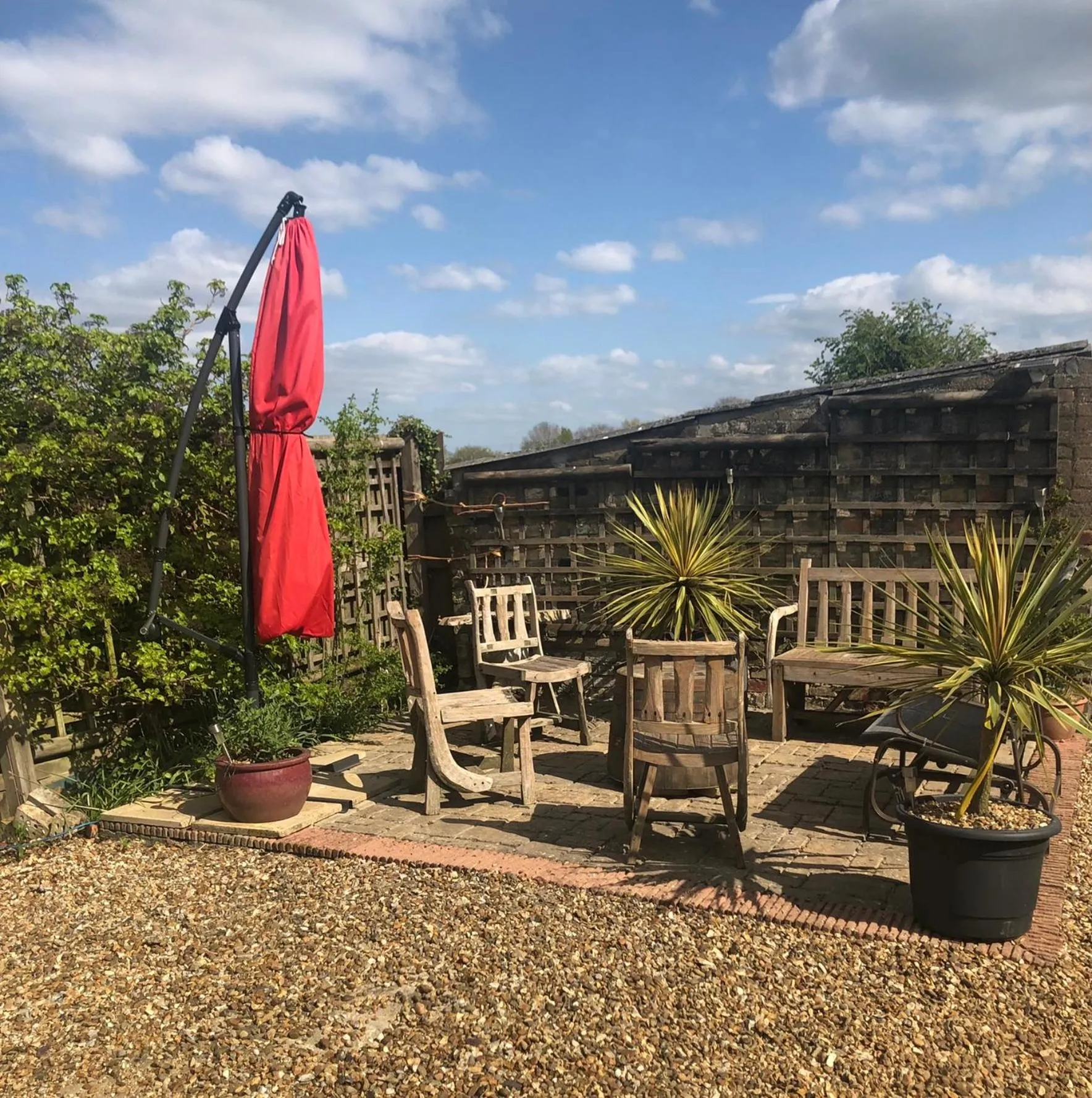 Patio in Ye Olde Globe & Chequers