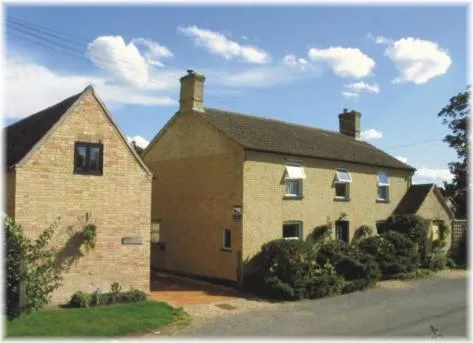 Property building in Ye Olde Globe & Chequers
