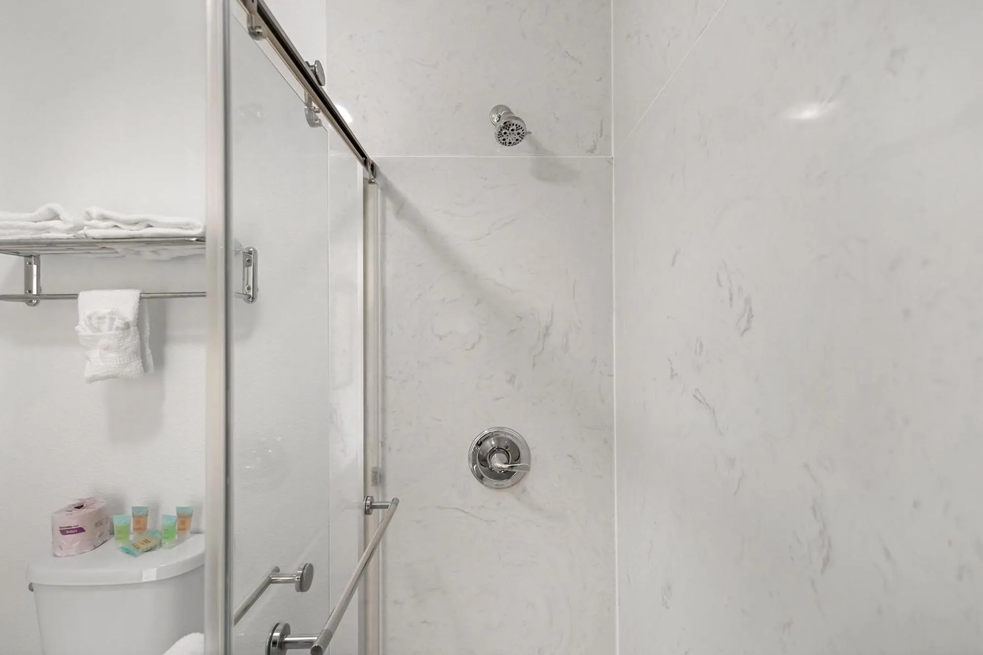 Bathroom in Heritage Inn Express Chico