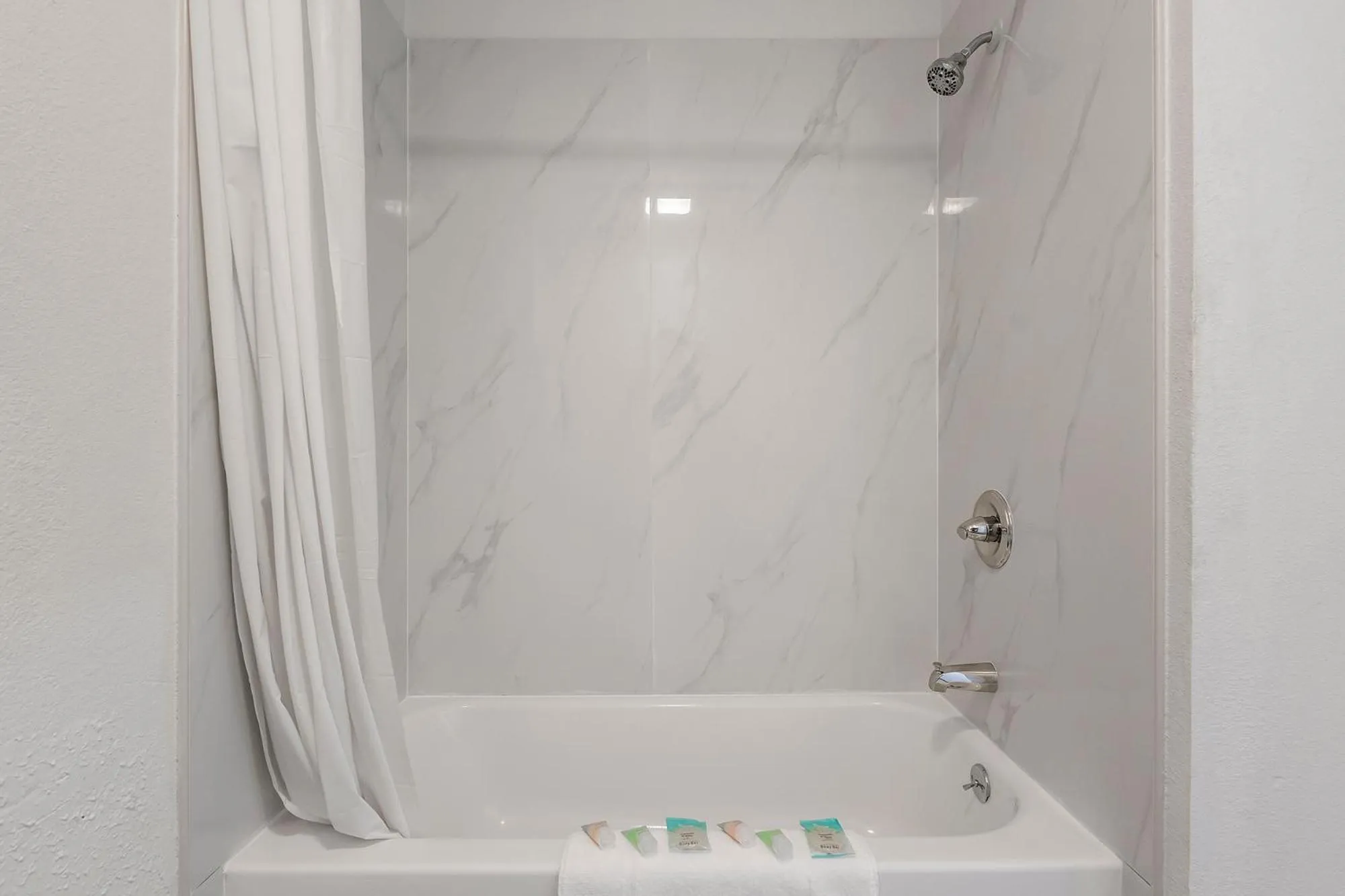 Bathroom in Heritage Inn Express Chico