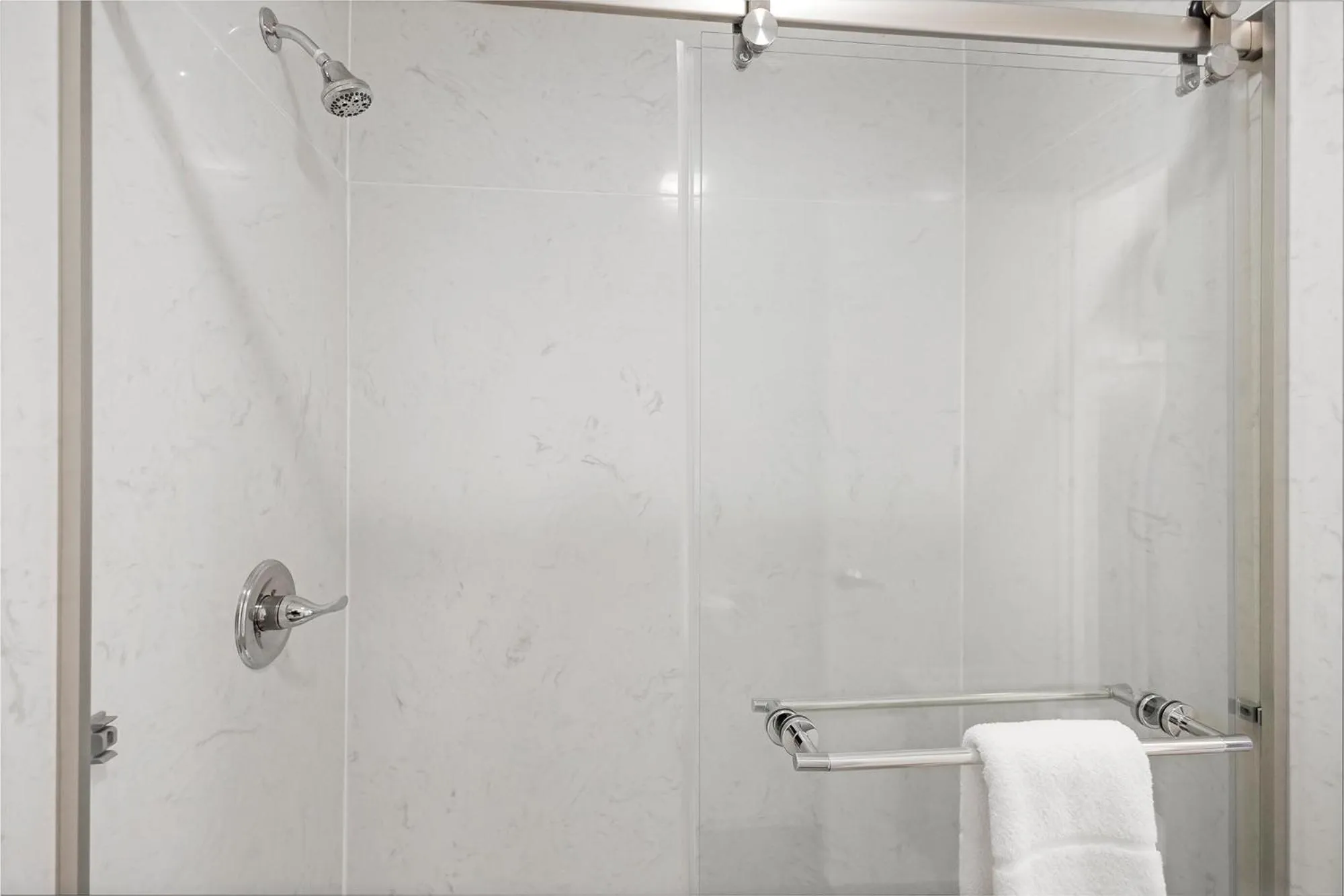 Bathroom in Heritage Inn Express Chico