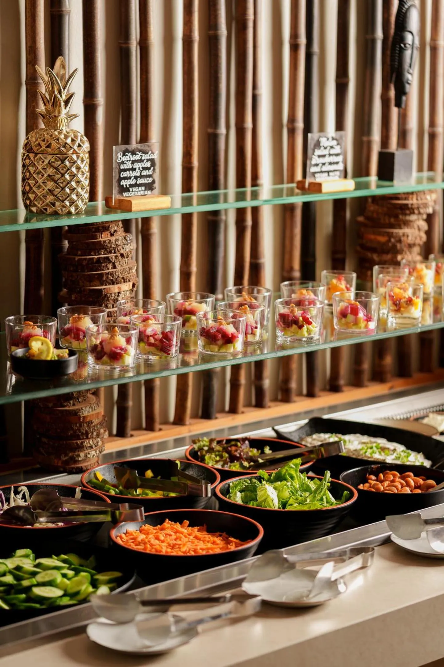 Food and drinks in Cavo Zoe Seaside Hotel