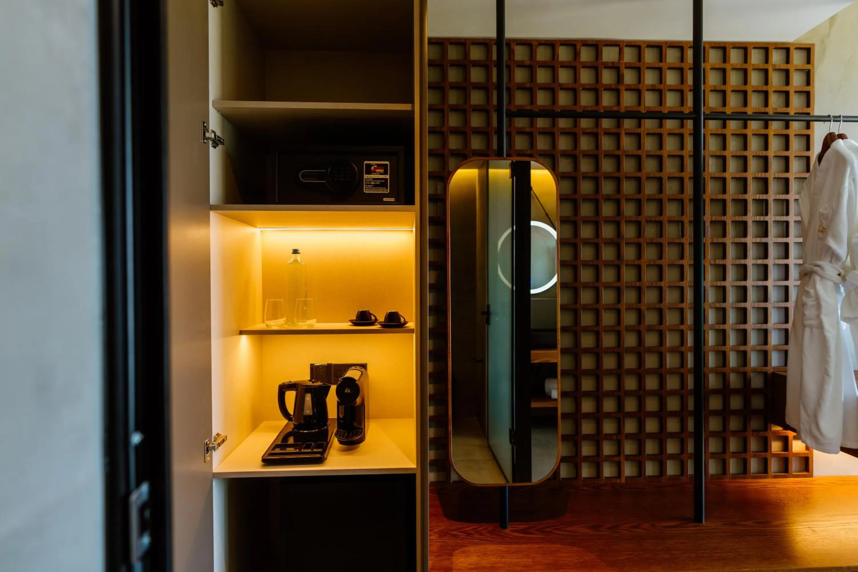 Coffee/tea facilities in Cavo Zoe Seaside Hotel