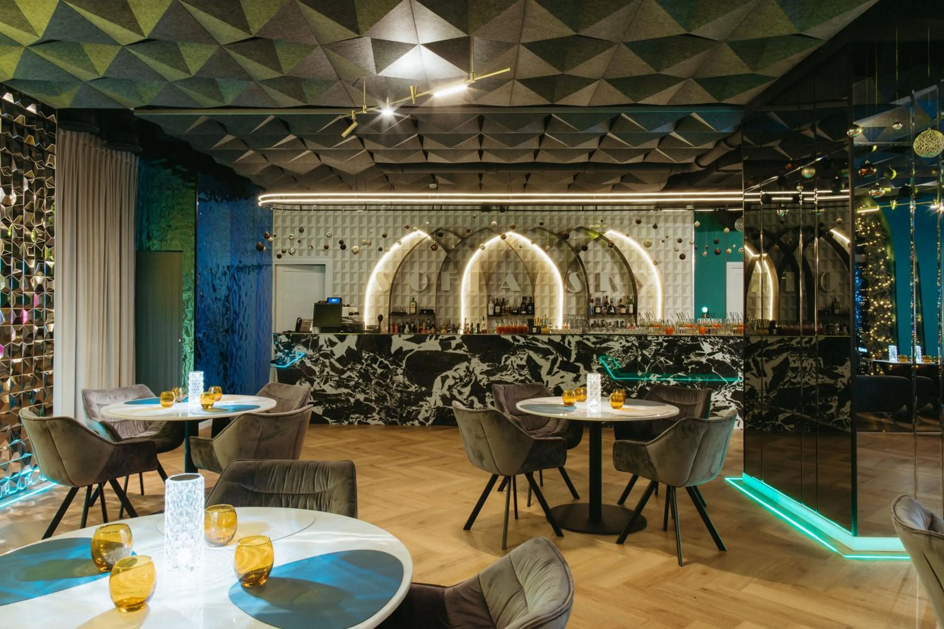 Restaurant/places to eat in Hotel International Iasi