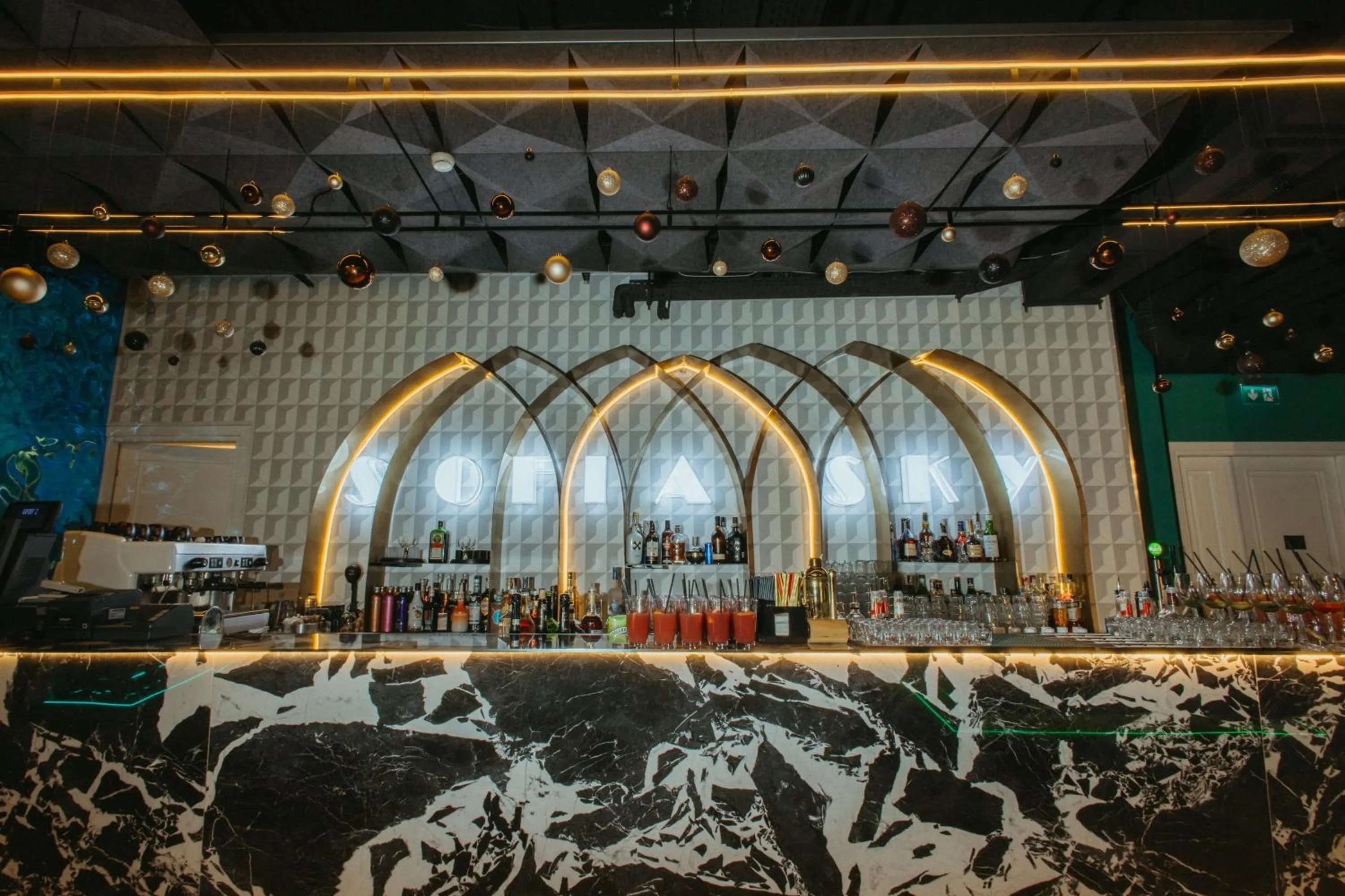 Lounge or bar in Hotel International Iasi