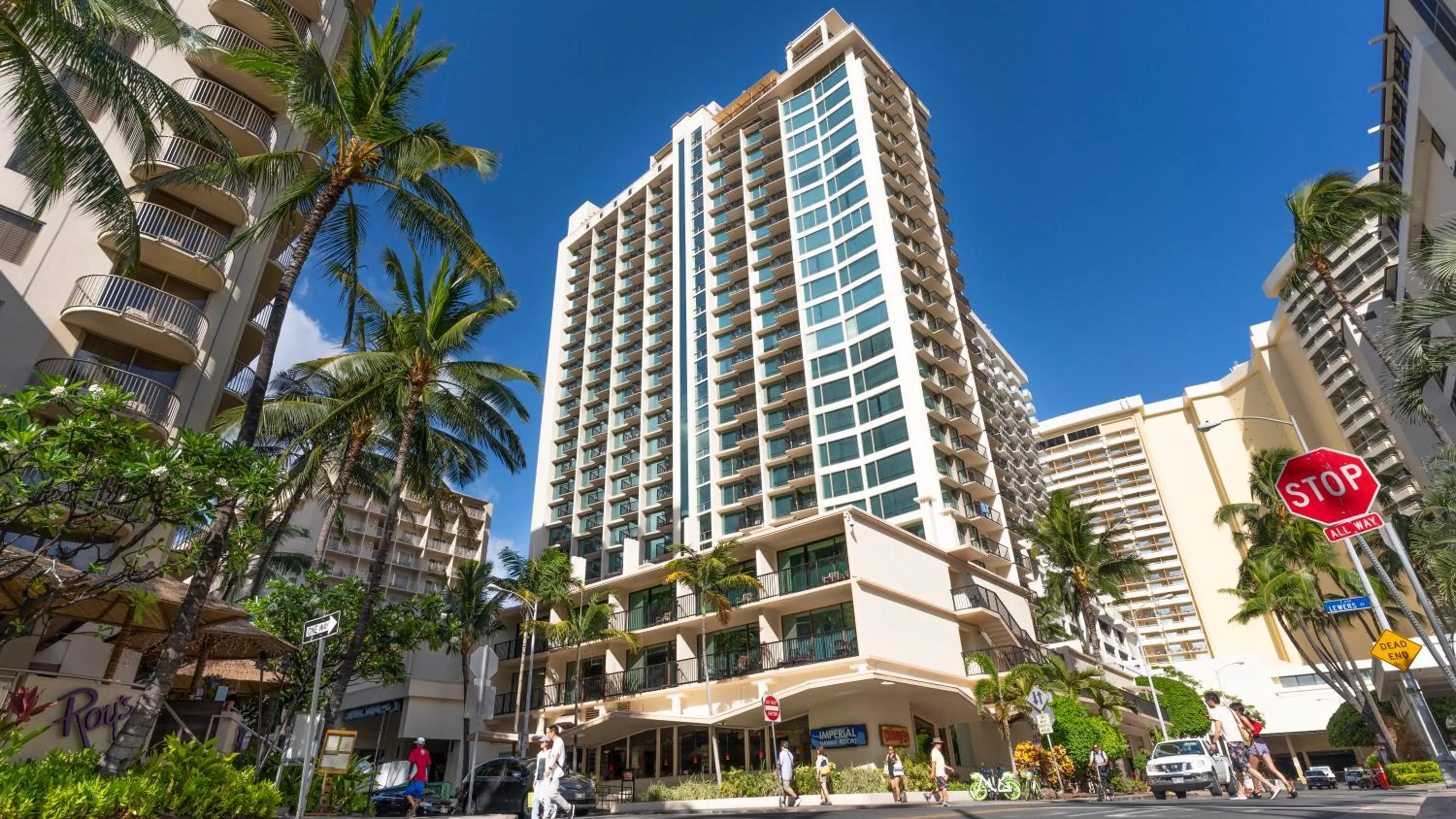 Property building in Imperial Hawaii Resort