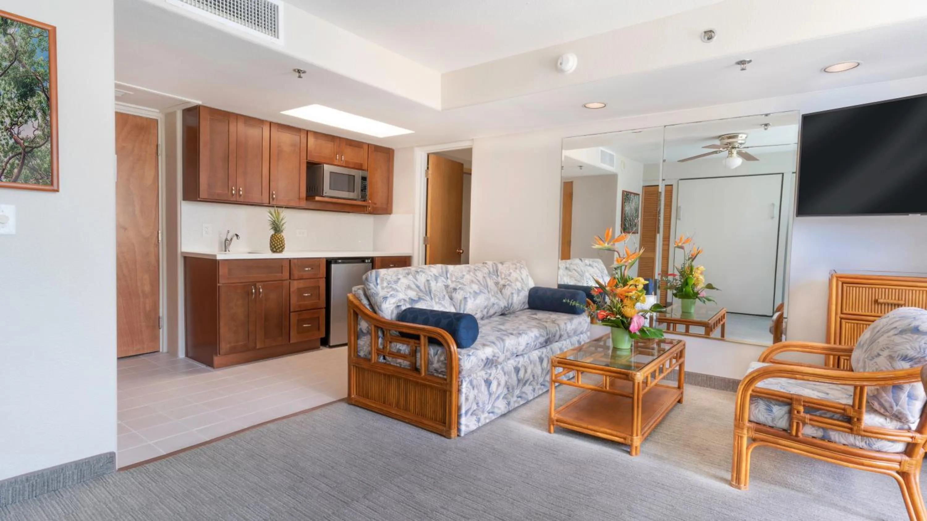 Living room in Imperial Hawaii Resort