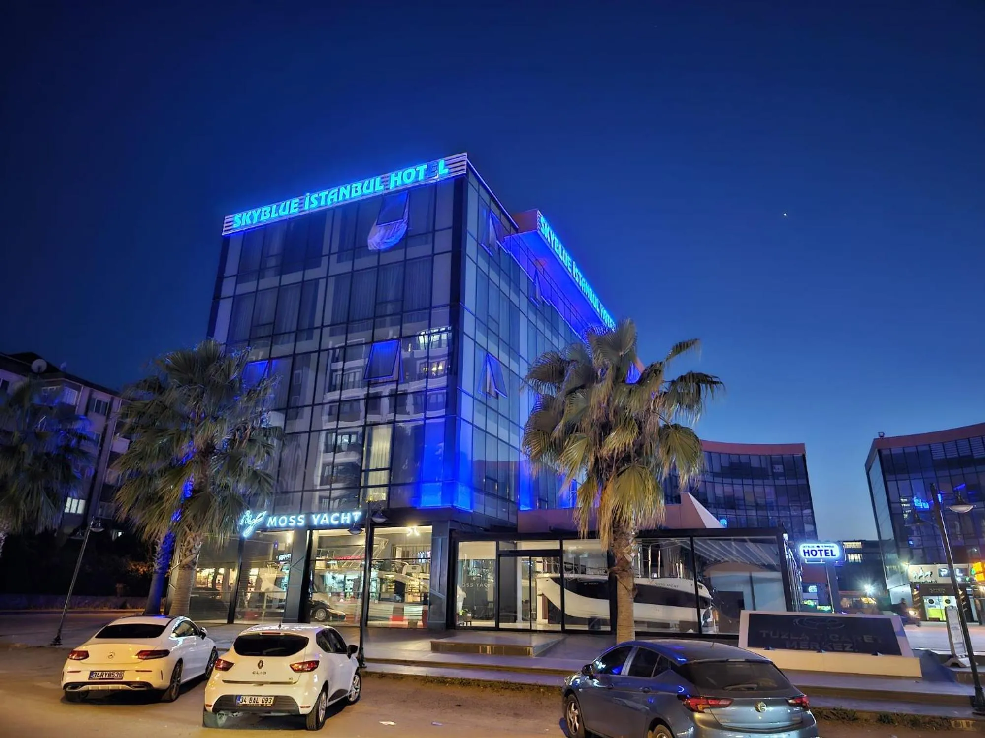 Property building in SKYBLUE İSTANBUL HOTEL