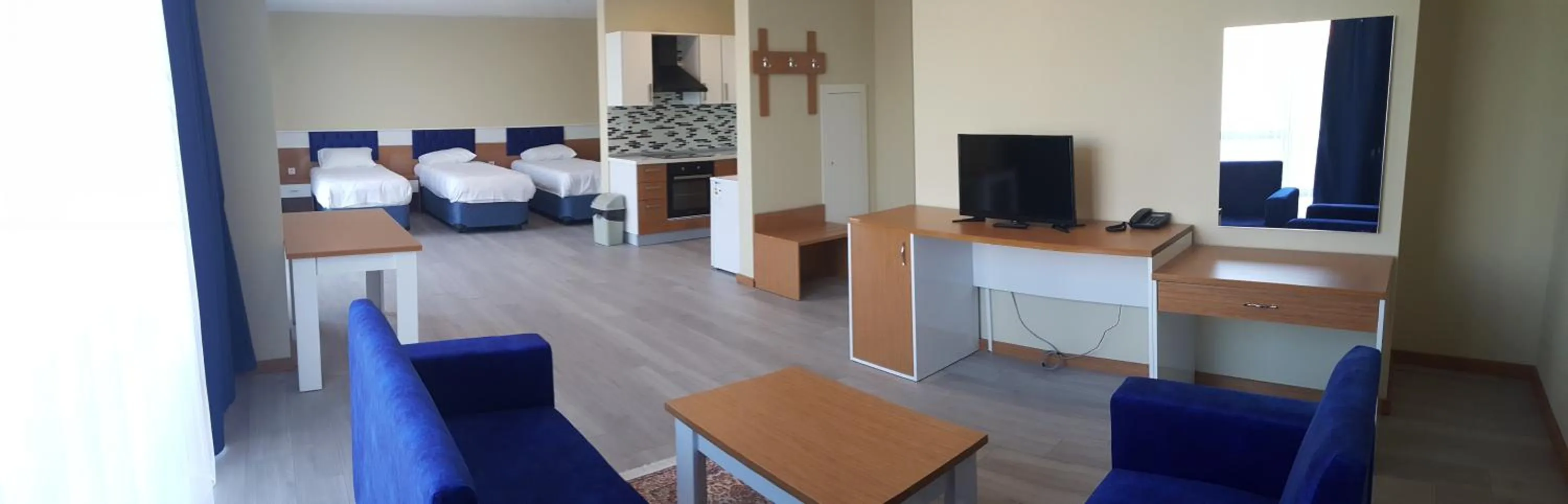 Seating area in SKYBLUE İSTANBUL HOTEL