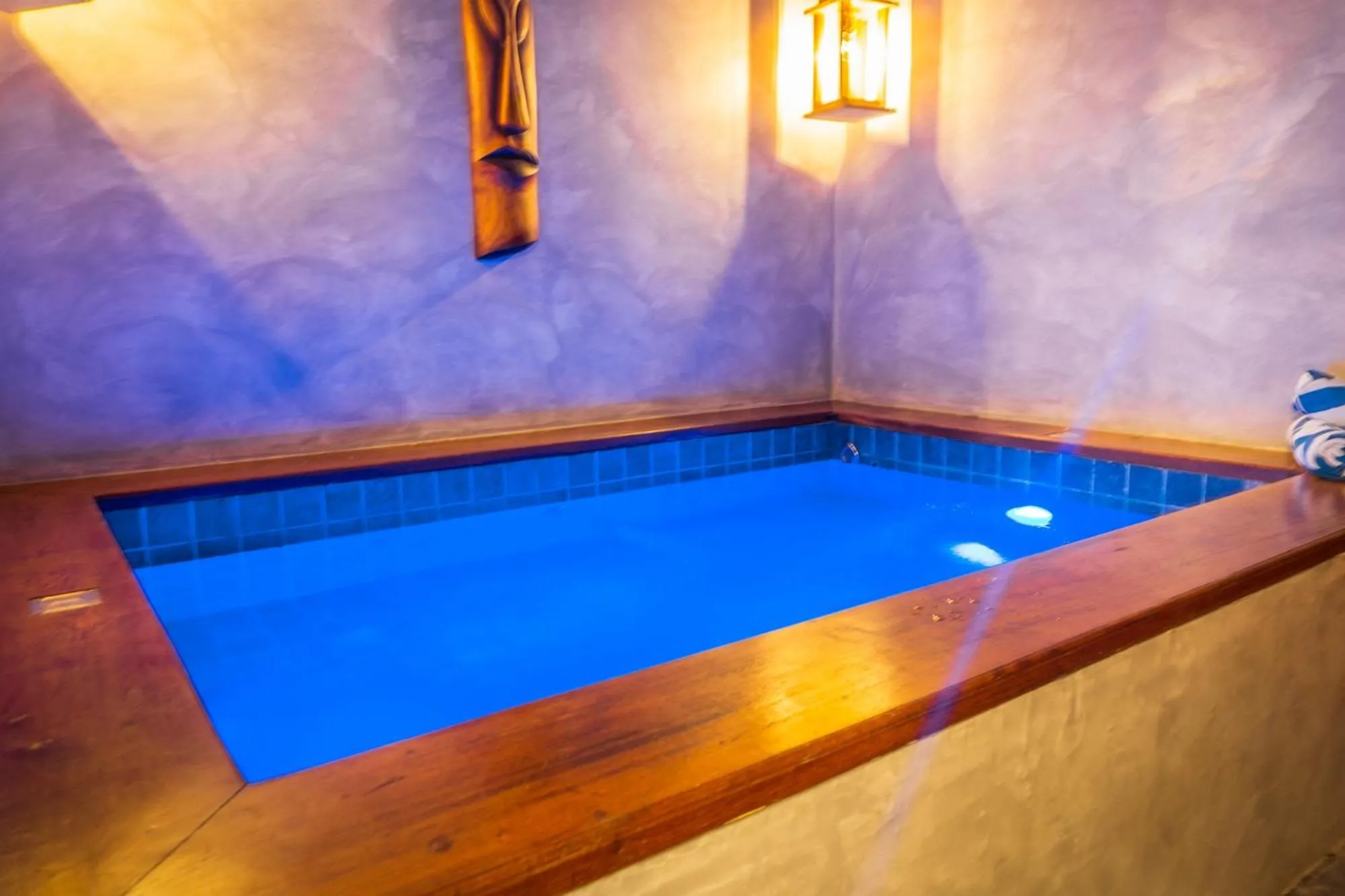 Hot Tub in Villa Zen Hotel