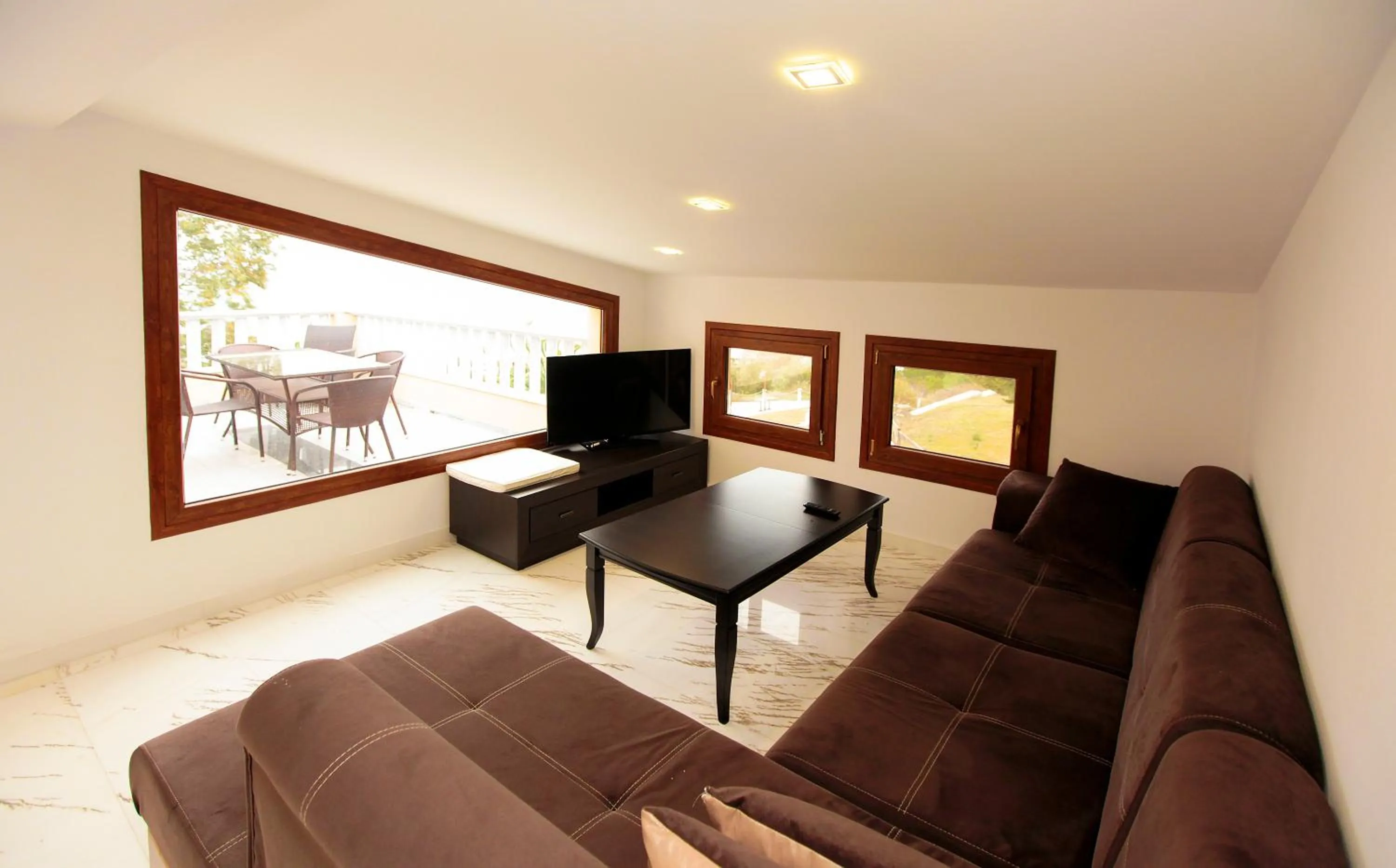 Living room in Kinira Beach Hotel