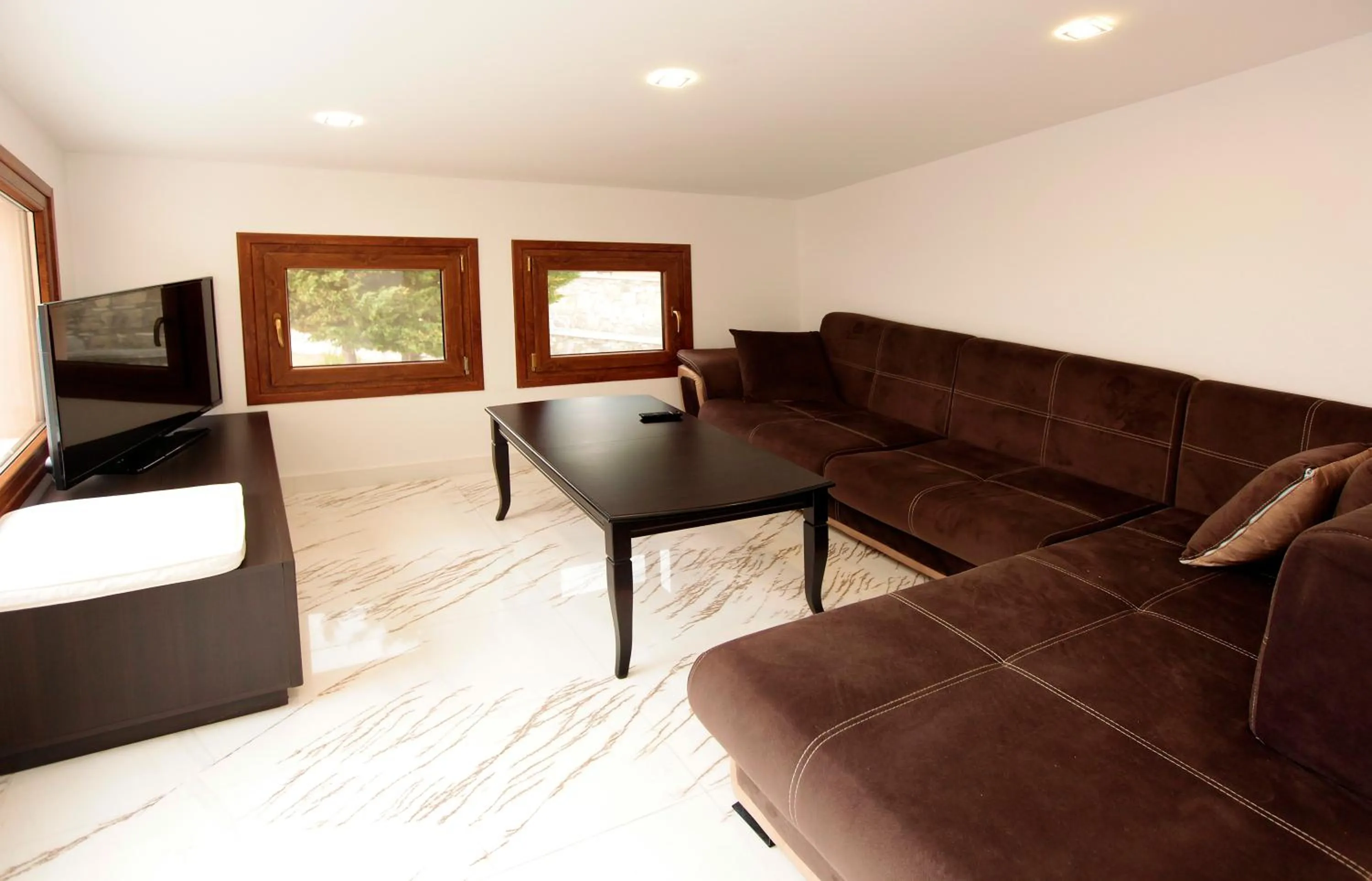 Coffee/tea facilities in Kinira Beach Hotel