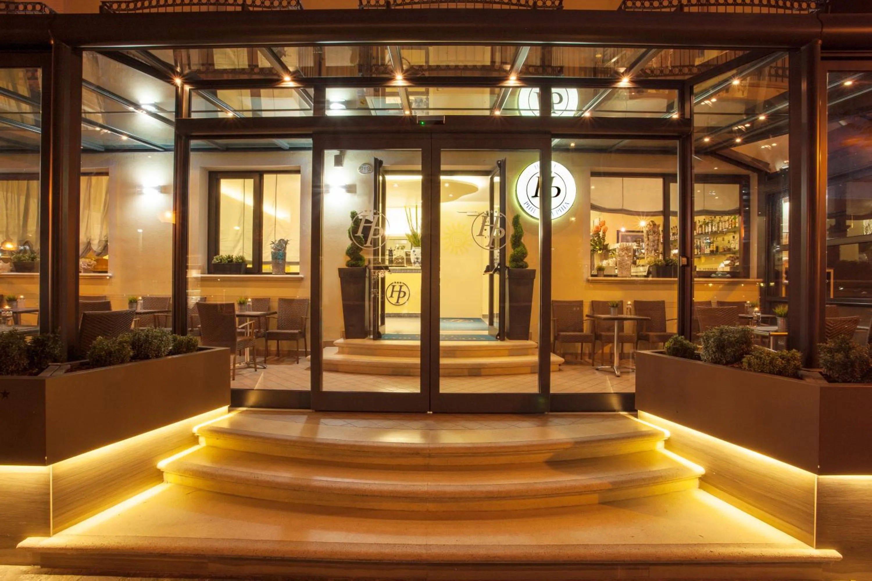 Facade/entrance in Hotel Philadelphia