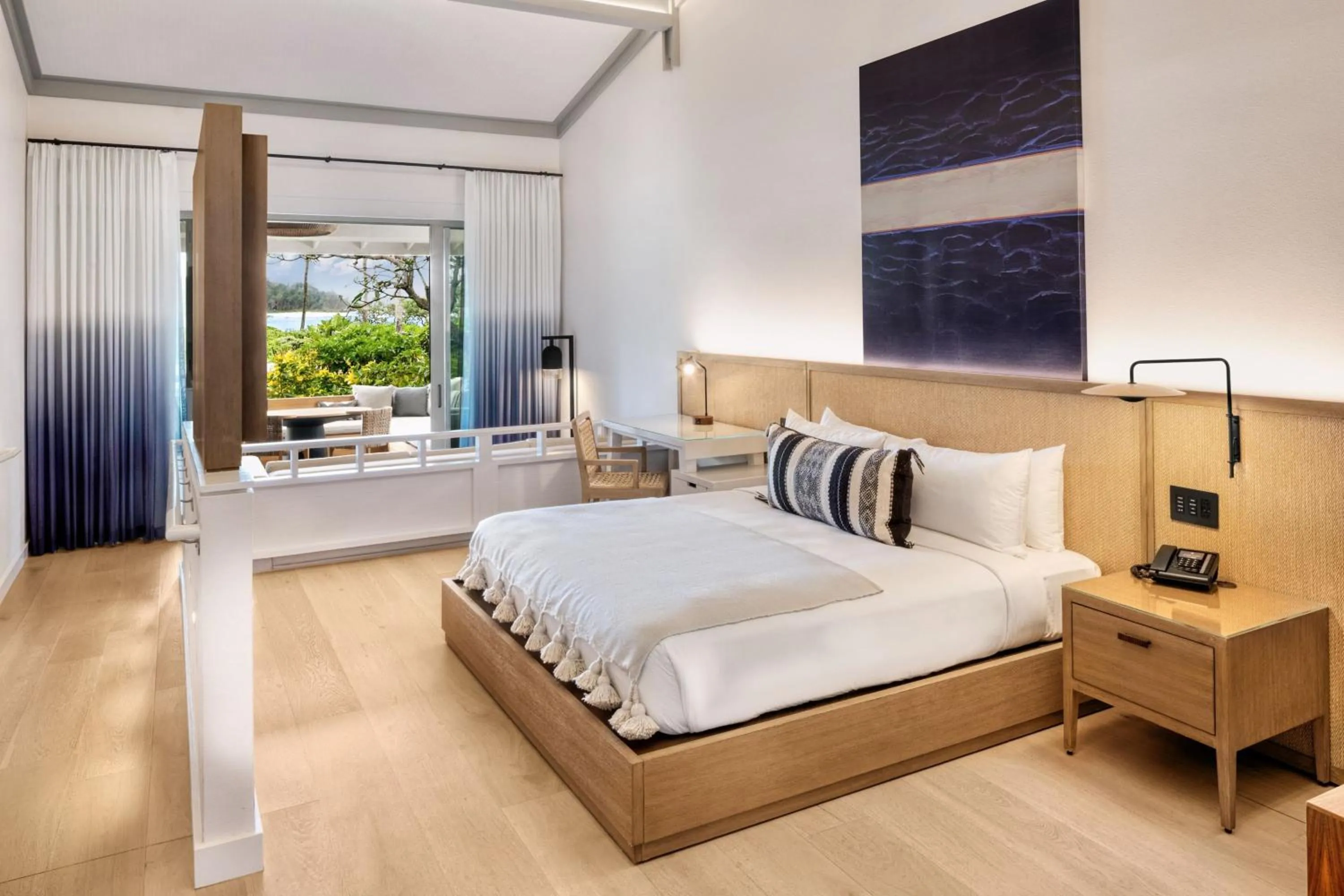 Photo of the whole room, Bed in The Ritz-Carlton O'ahu, Turtle Bay