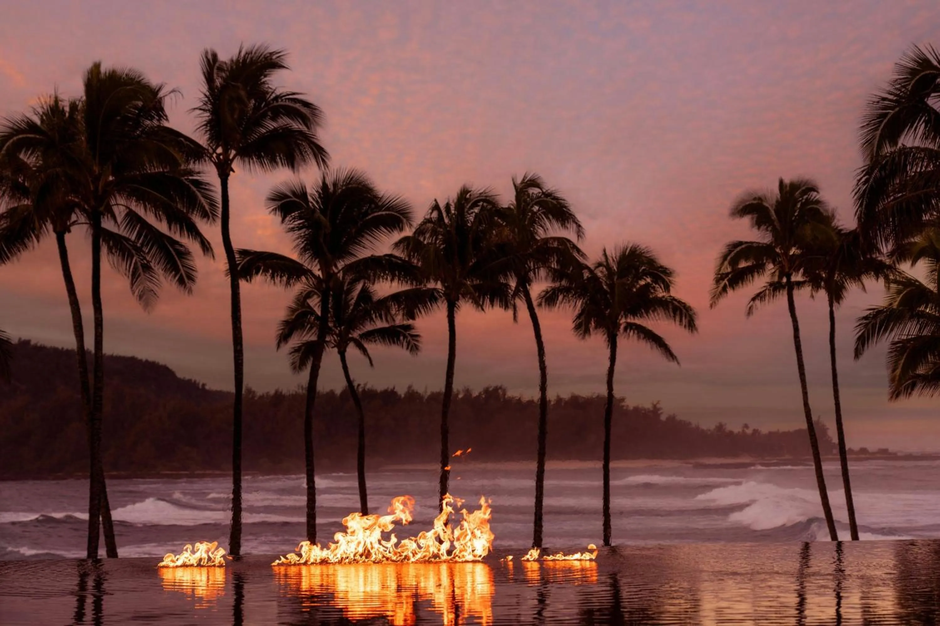 Swimming pool in The Ritz-Carlton O'ahu, Turtle Bay