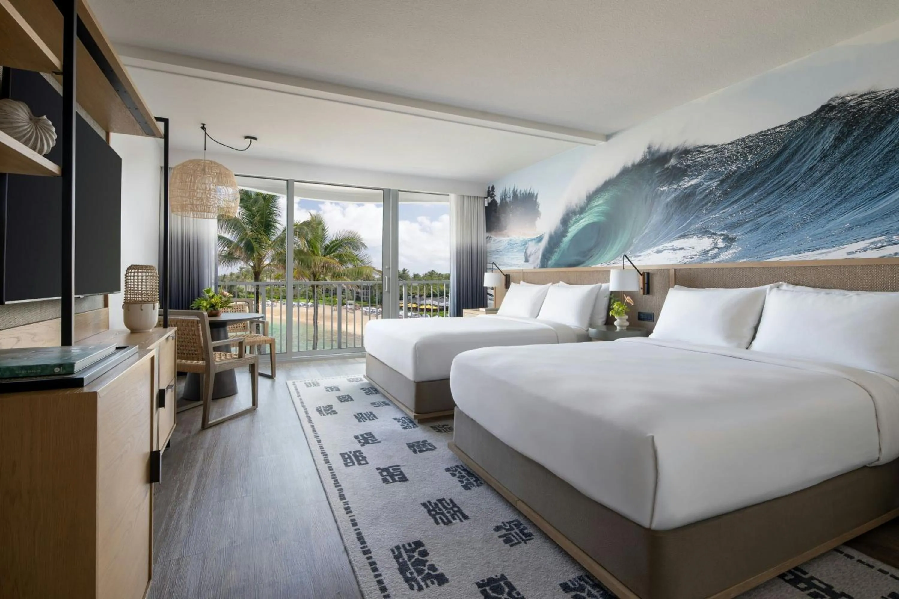 Photo of the whole room, Bed in The Ritz-Carlton O'ahu, Turtle Bay