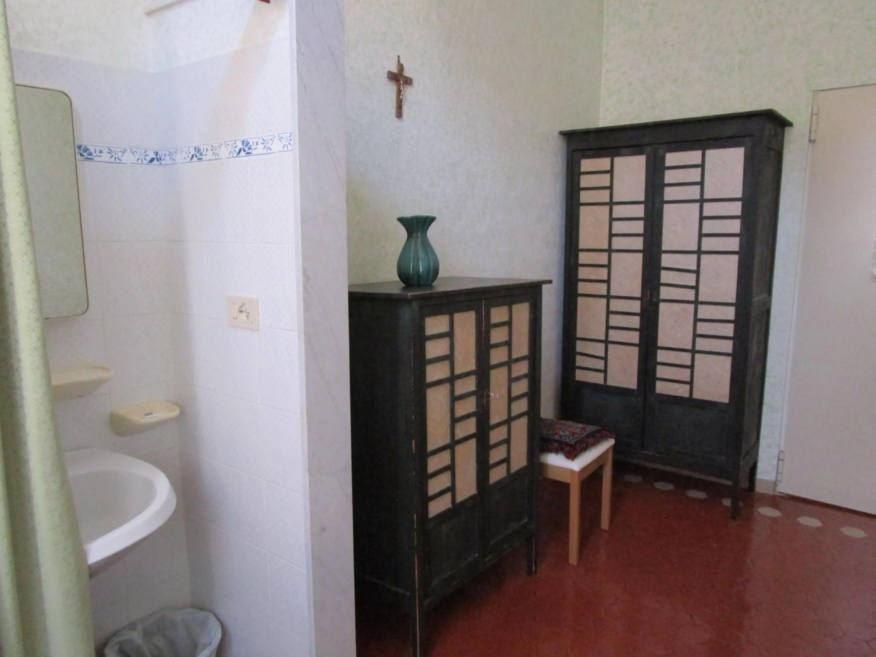 Photo of the whole room in Casa S. Giuseppe di Cluny