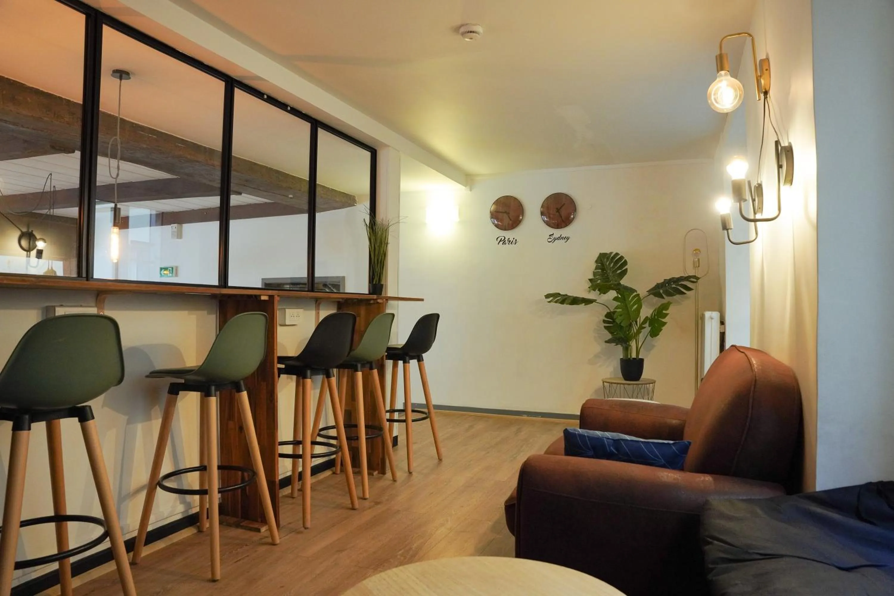 Seating area in MIJE MARAIS Hostel