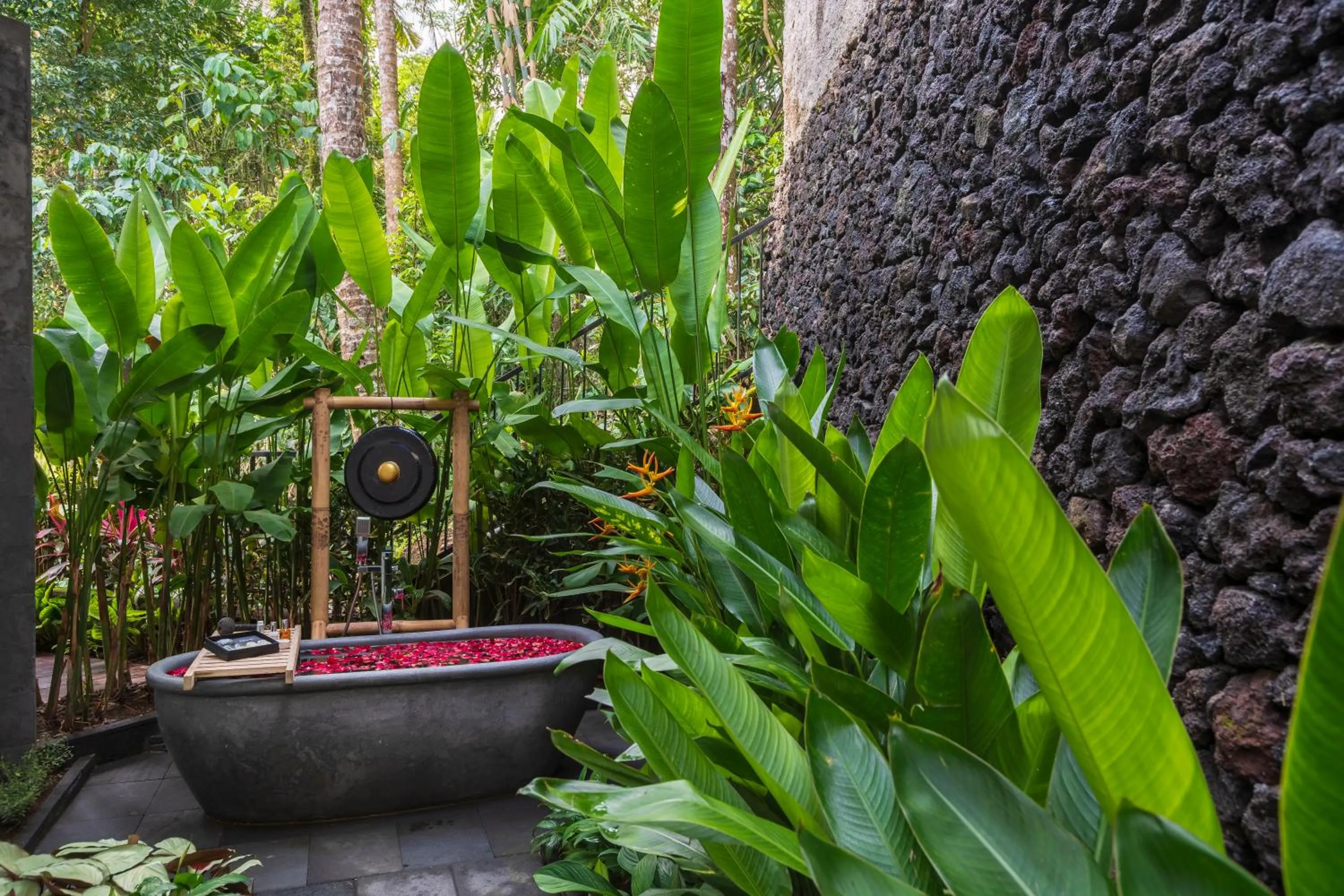 Bathroom in Keliki Luxury Lodge