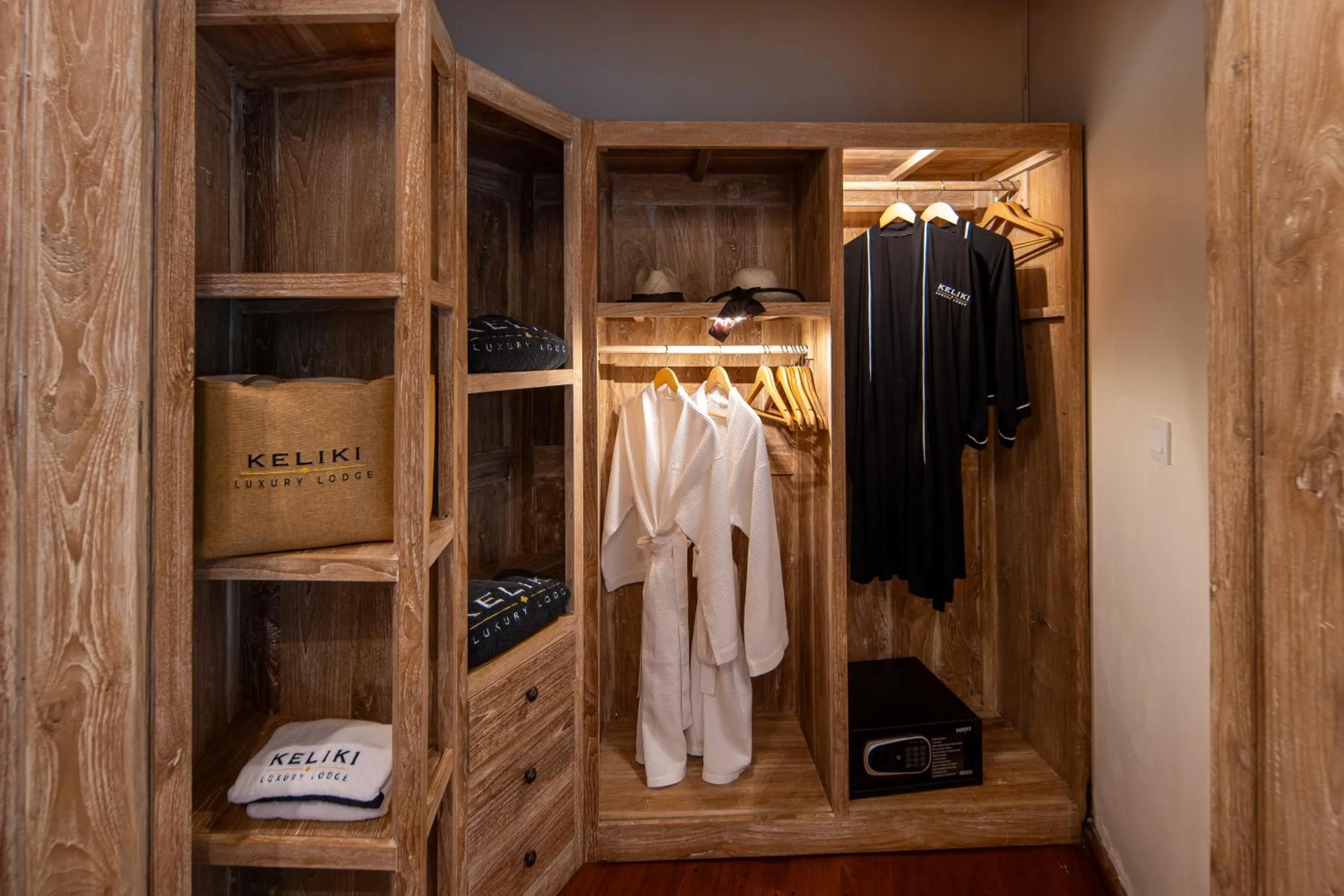 Bedroom in Keliki Luxury Lodge